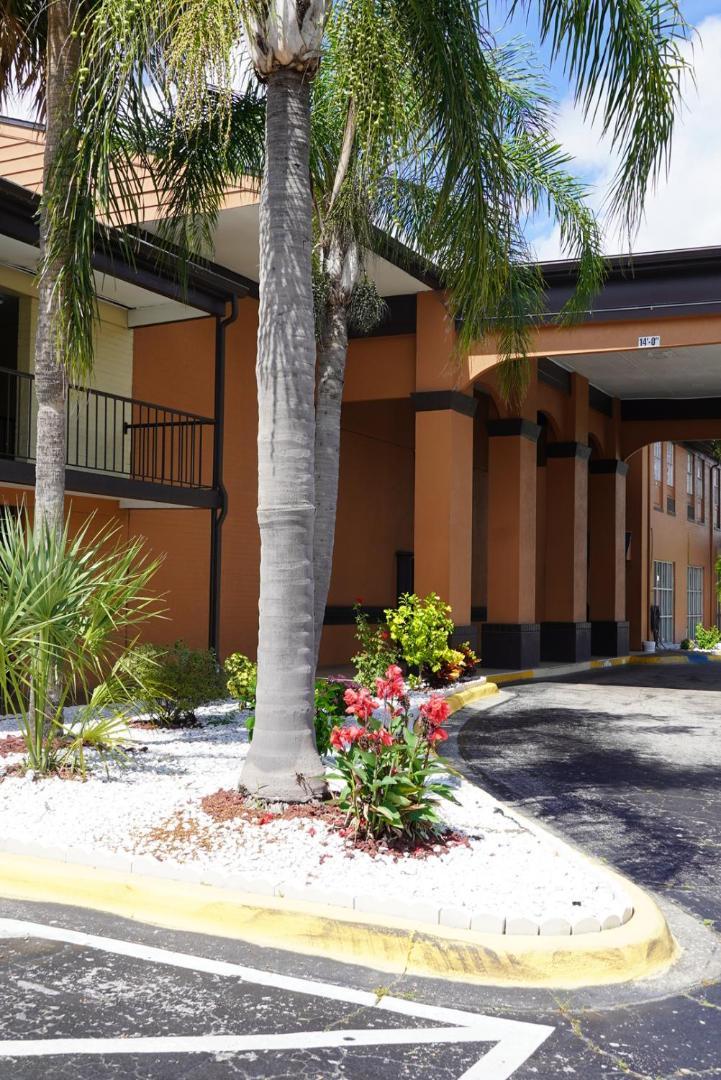 Econo Lodge Jacksonville South photo 25