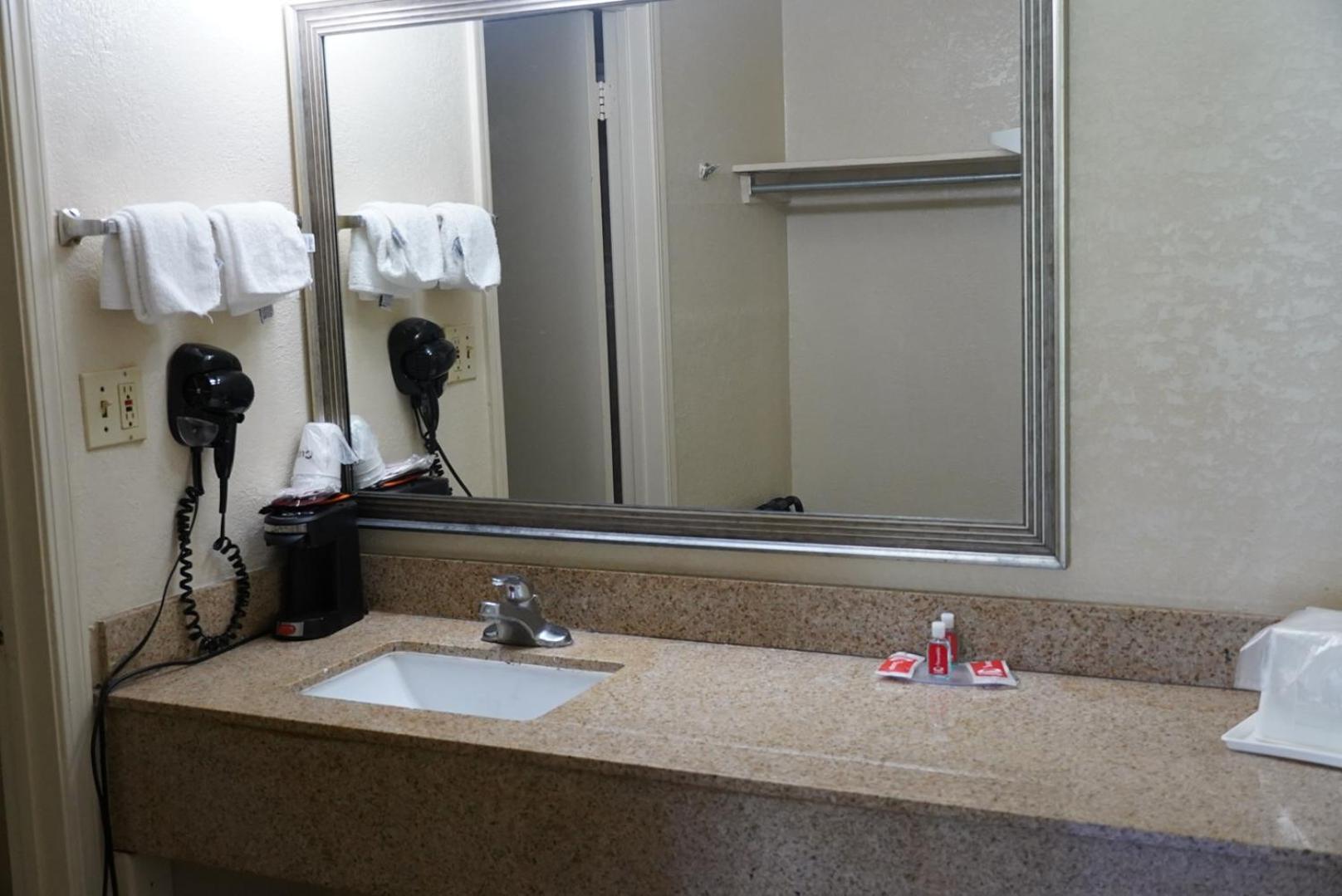 Econo Lodge Jacksonville South photo 7