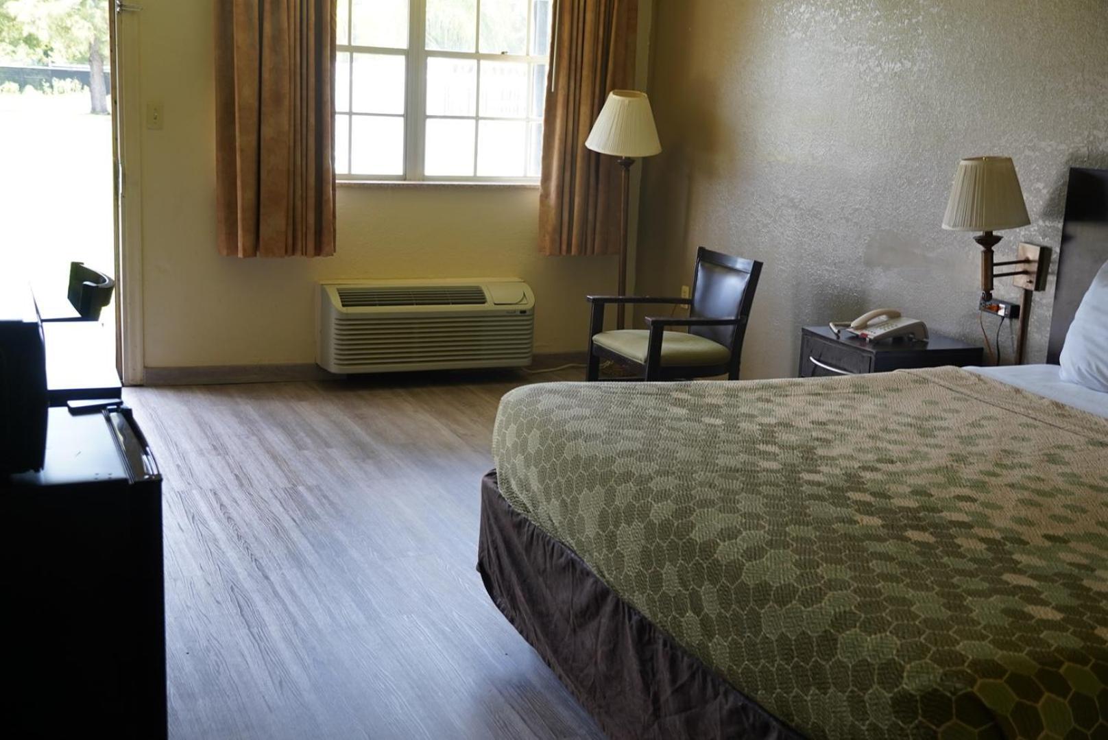 Econo Lodge Jacksonville South photo 5