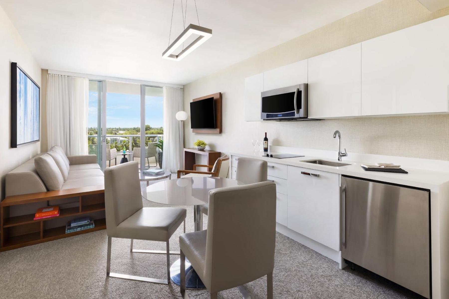 The Altair Bay Harbor Hotel photo 51