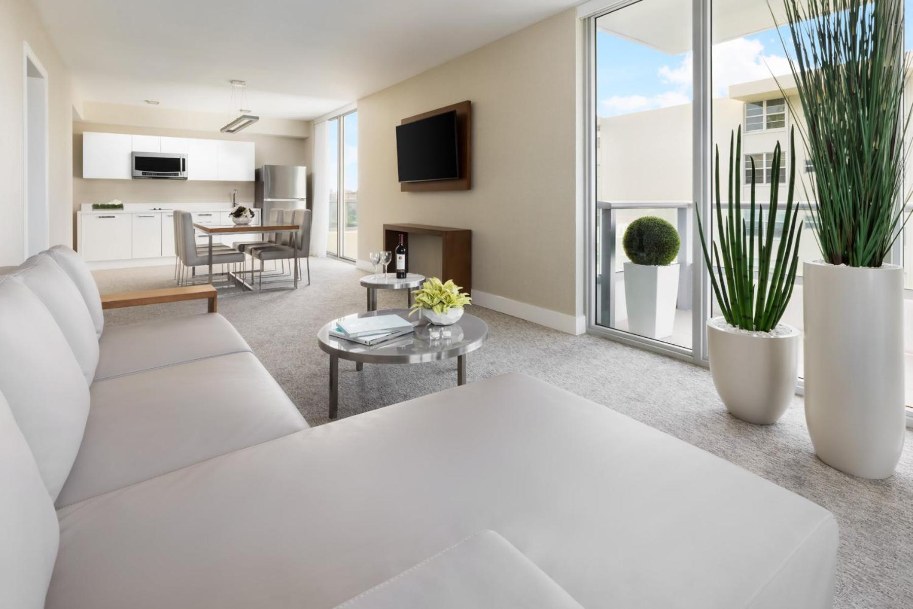 The Altair Bay Harbor Hotel photo 6