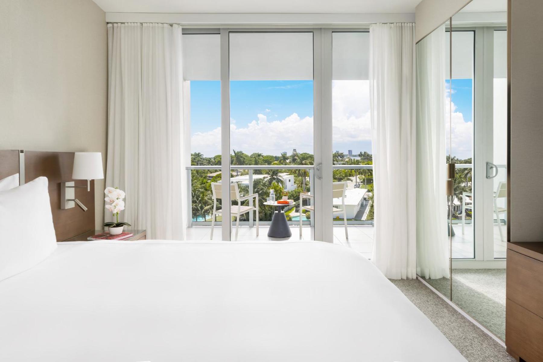 The Altair Bay Harbor Hotel photo 28