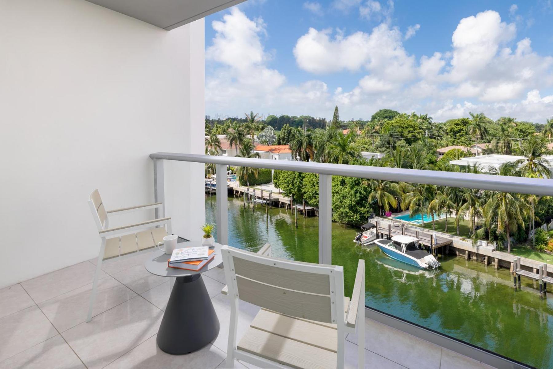 The Altair Bay Harbor Hotel photo 47