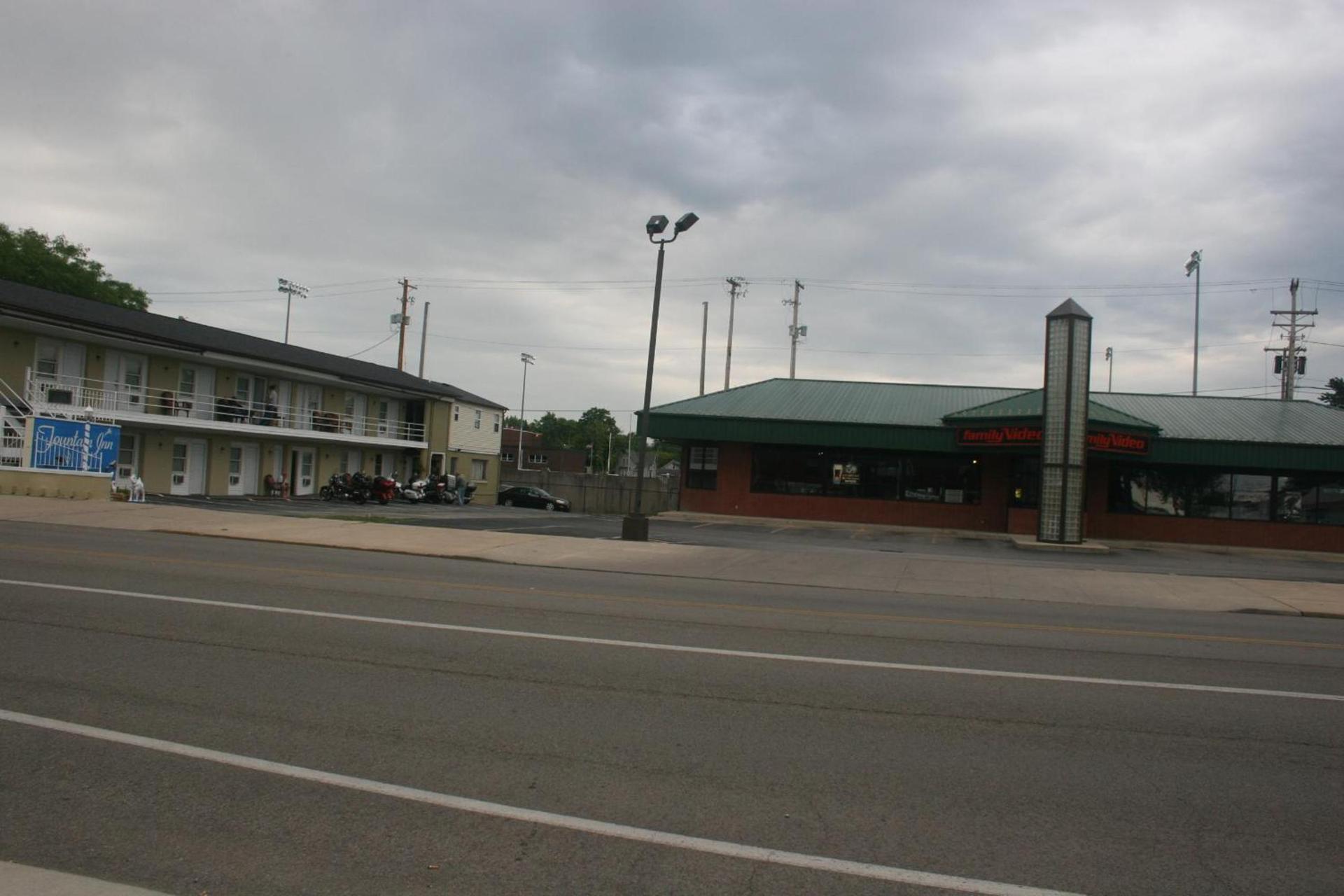 Fountain Inn photo 42