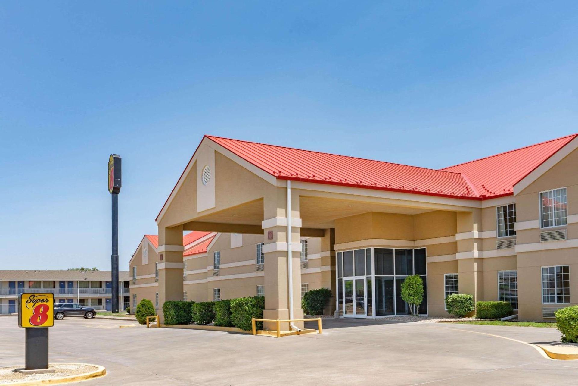 Super 8 by Wyndham Amarillo West photo 1