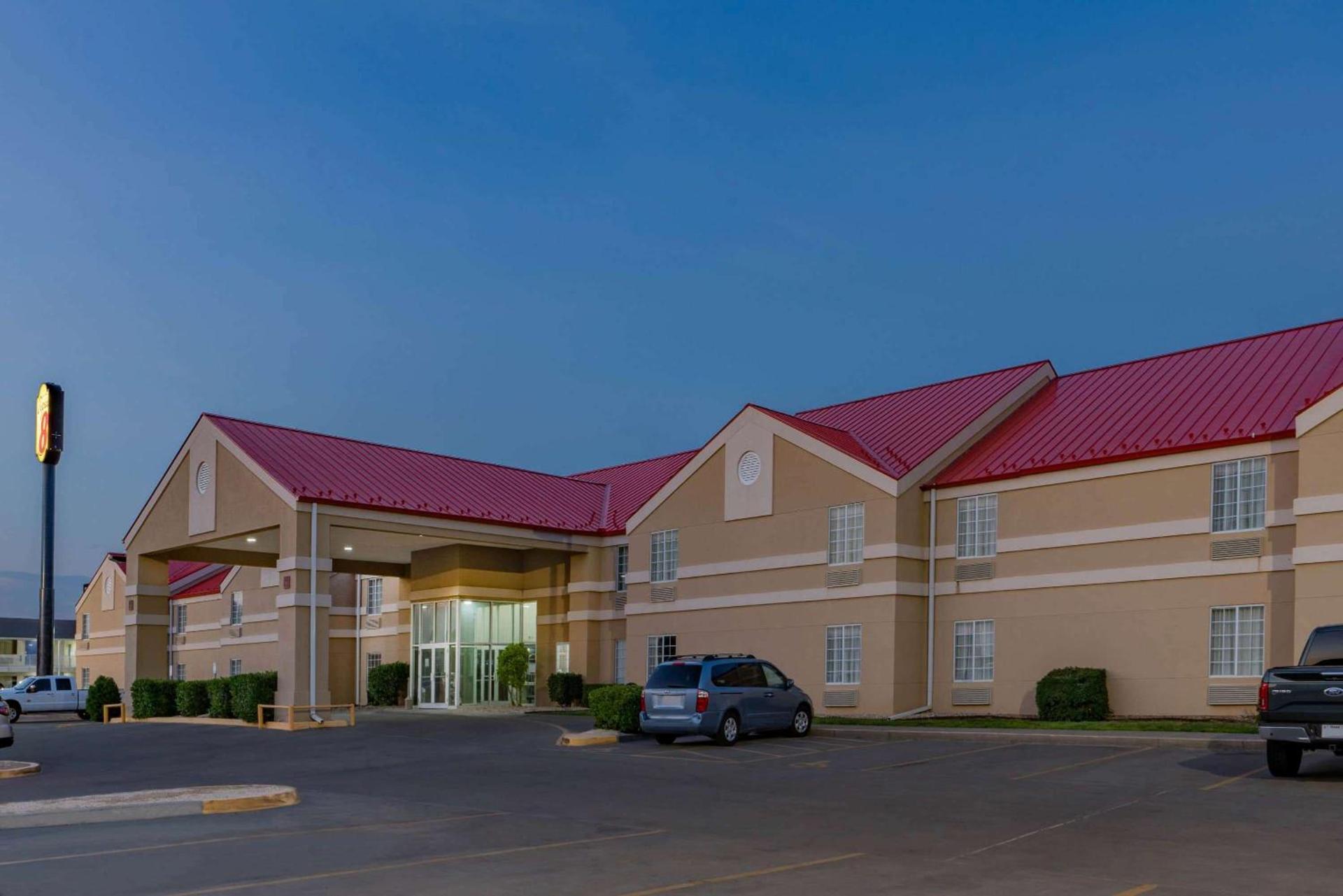 Super 8 by Wyndham Amarillo West photo 4