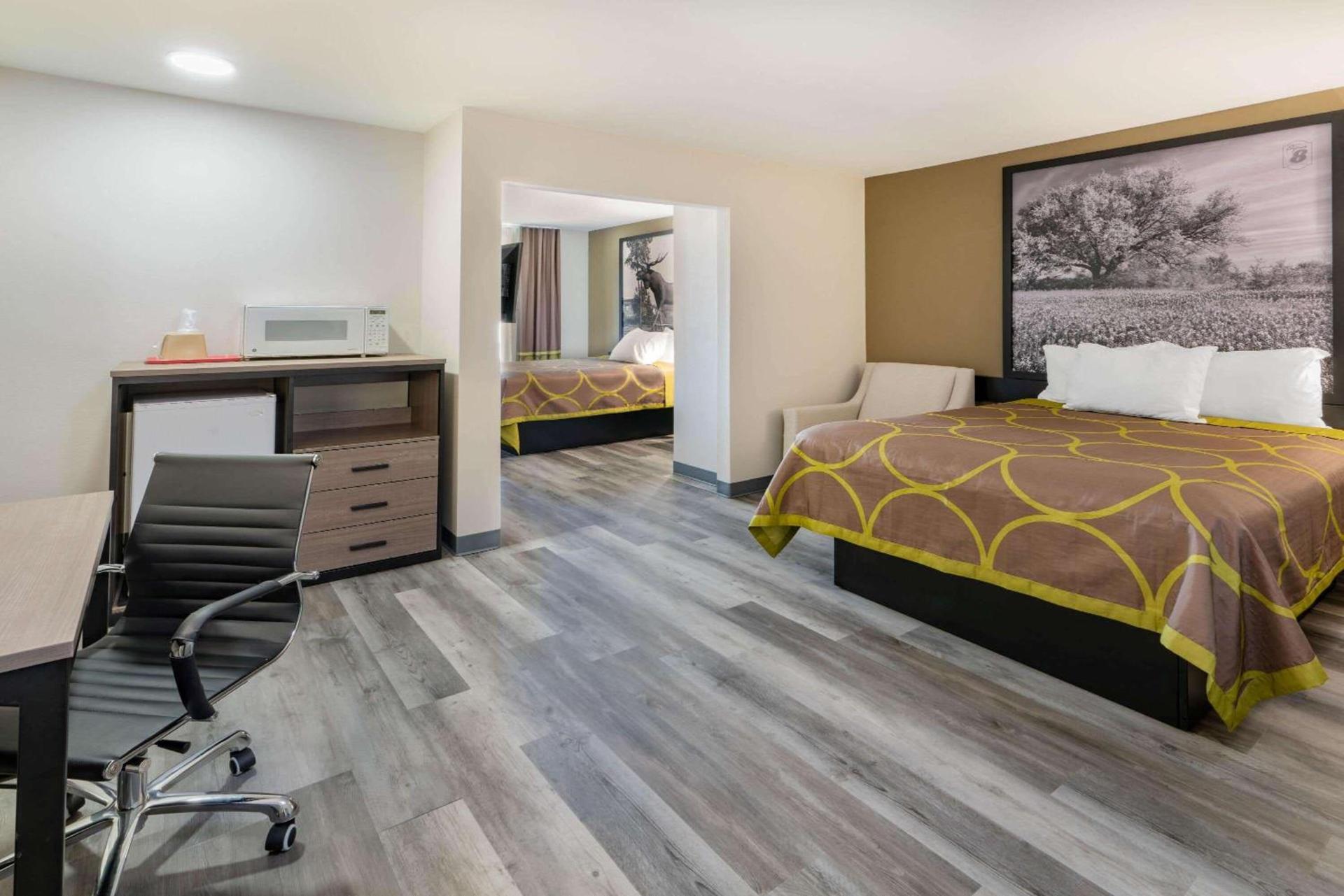 Super 8 by Wyndham Amarillo West photo 14