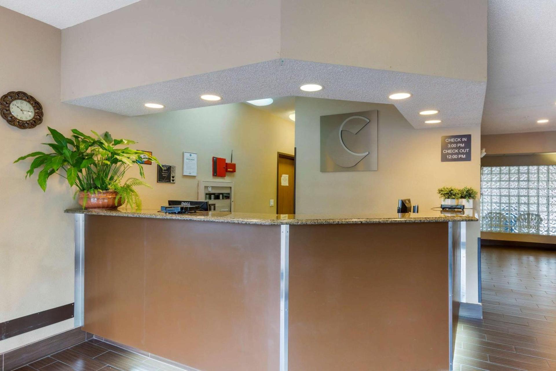 Comfort Inn Medford South photo 8