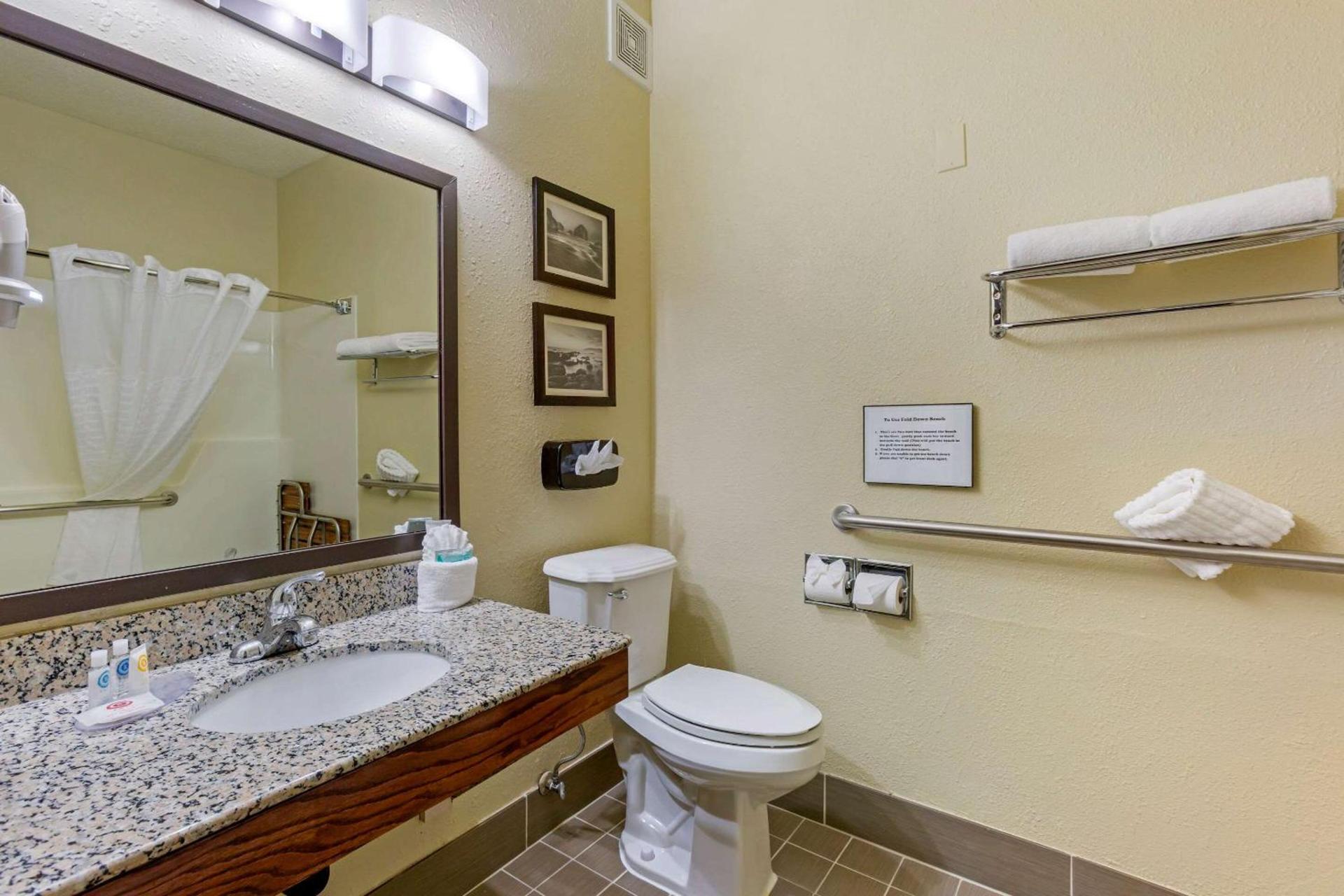Comfort Inn Medford South photo 21