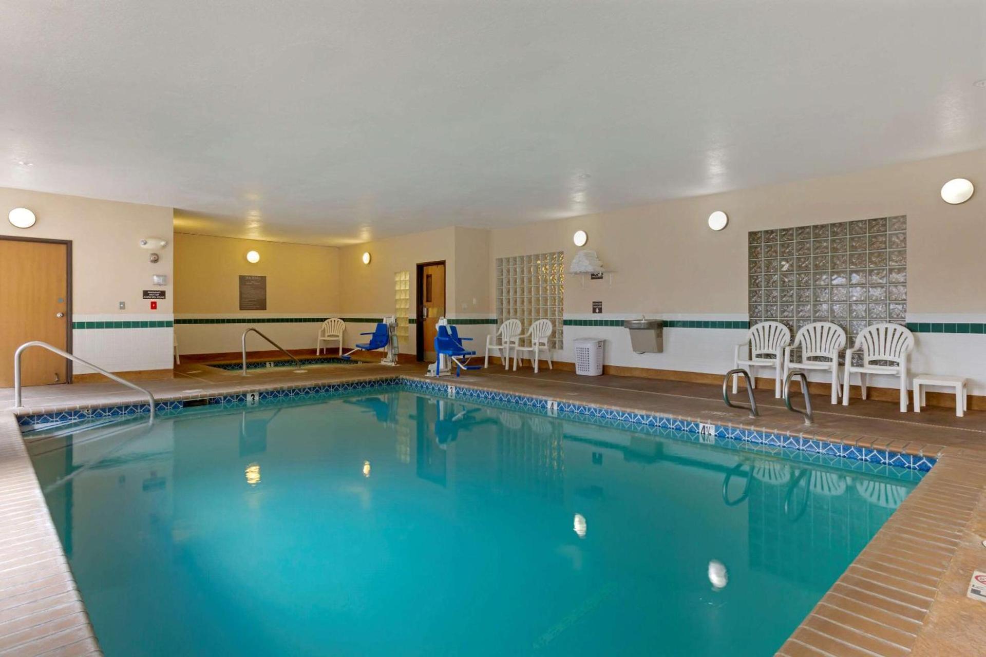 Comfort Inn Medford South photo 26