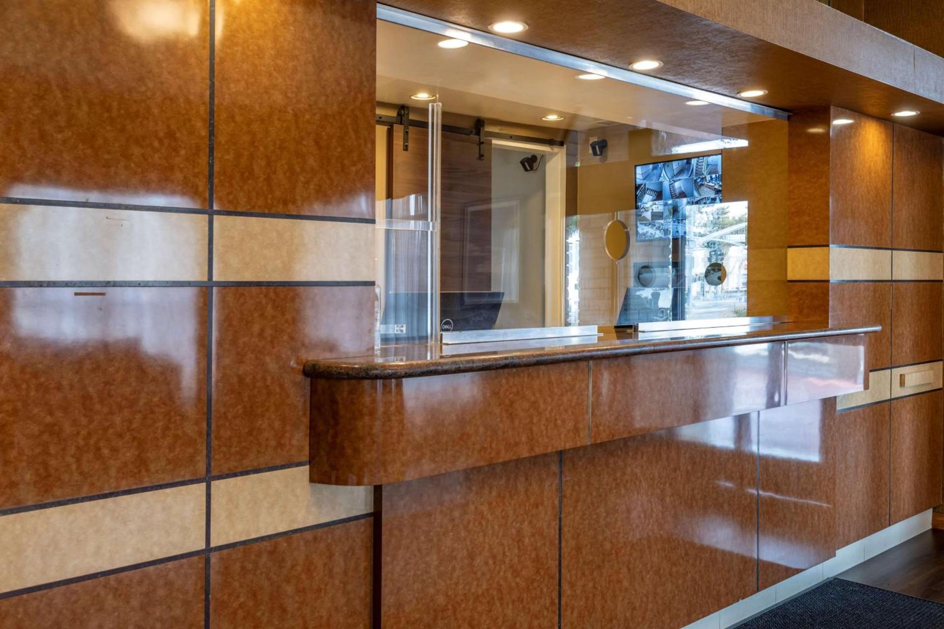 Best Western Plus South Bay Hotel photo 3