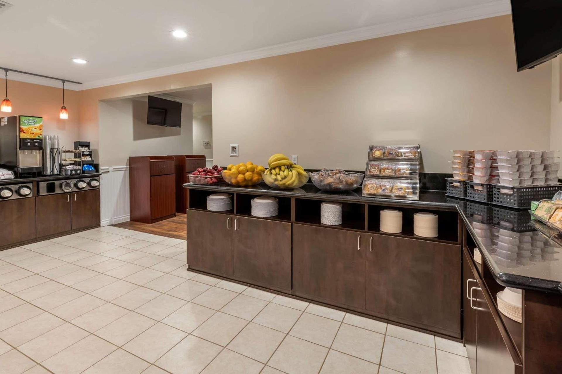 Best Western Plus South Bay Hotel photo 9