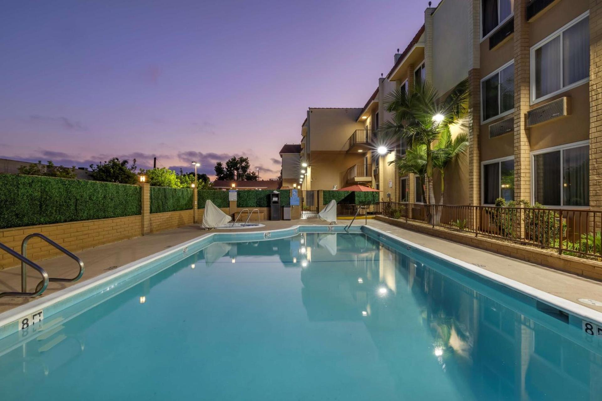 Best Western Plus South Bay Hotel photo 10