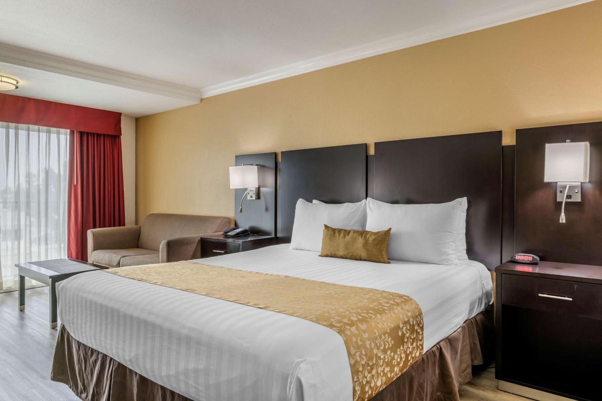 Best Western Plus South Bay Hotel photo 24