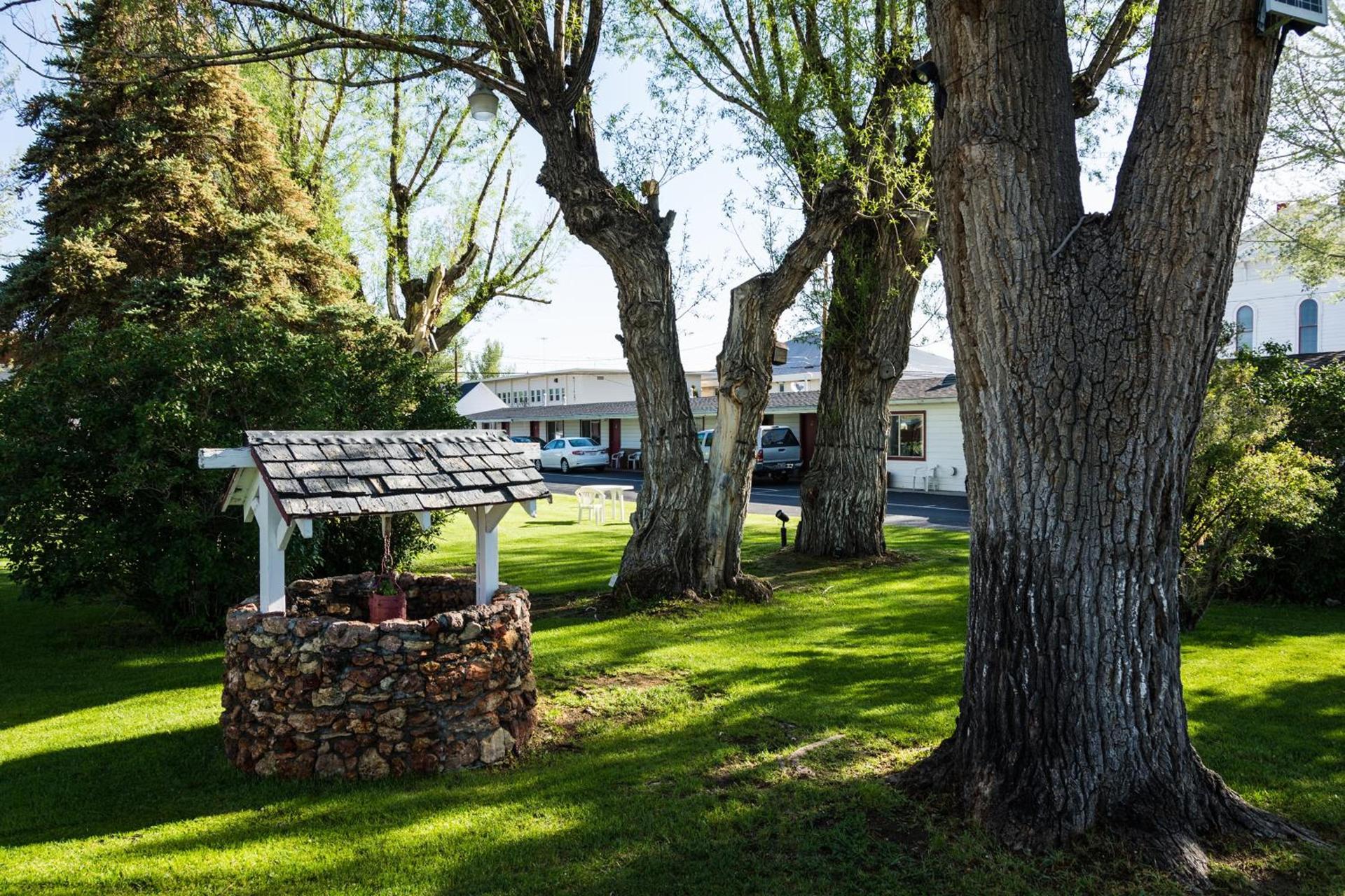 Silver Maple Inn photo 42