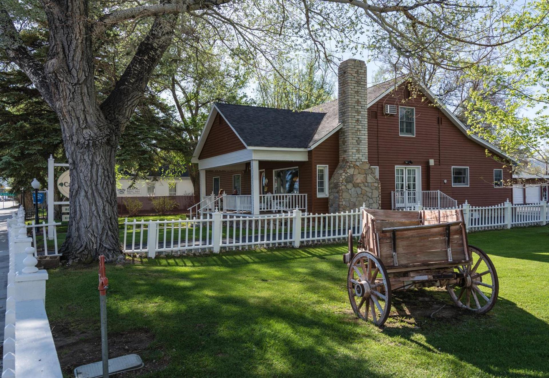 Silver Maple Inn photo 41
