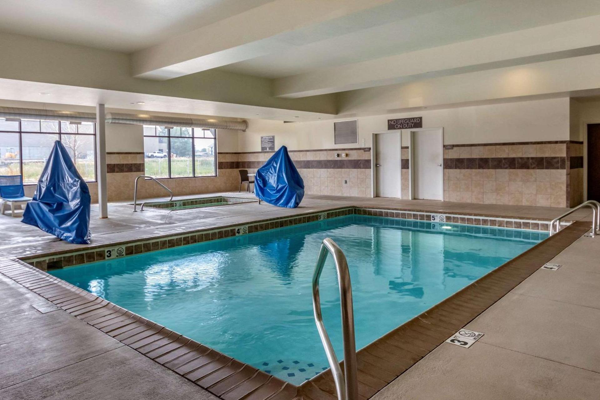 Comfort Suites Airport-University photo 24