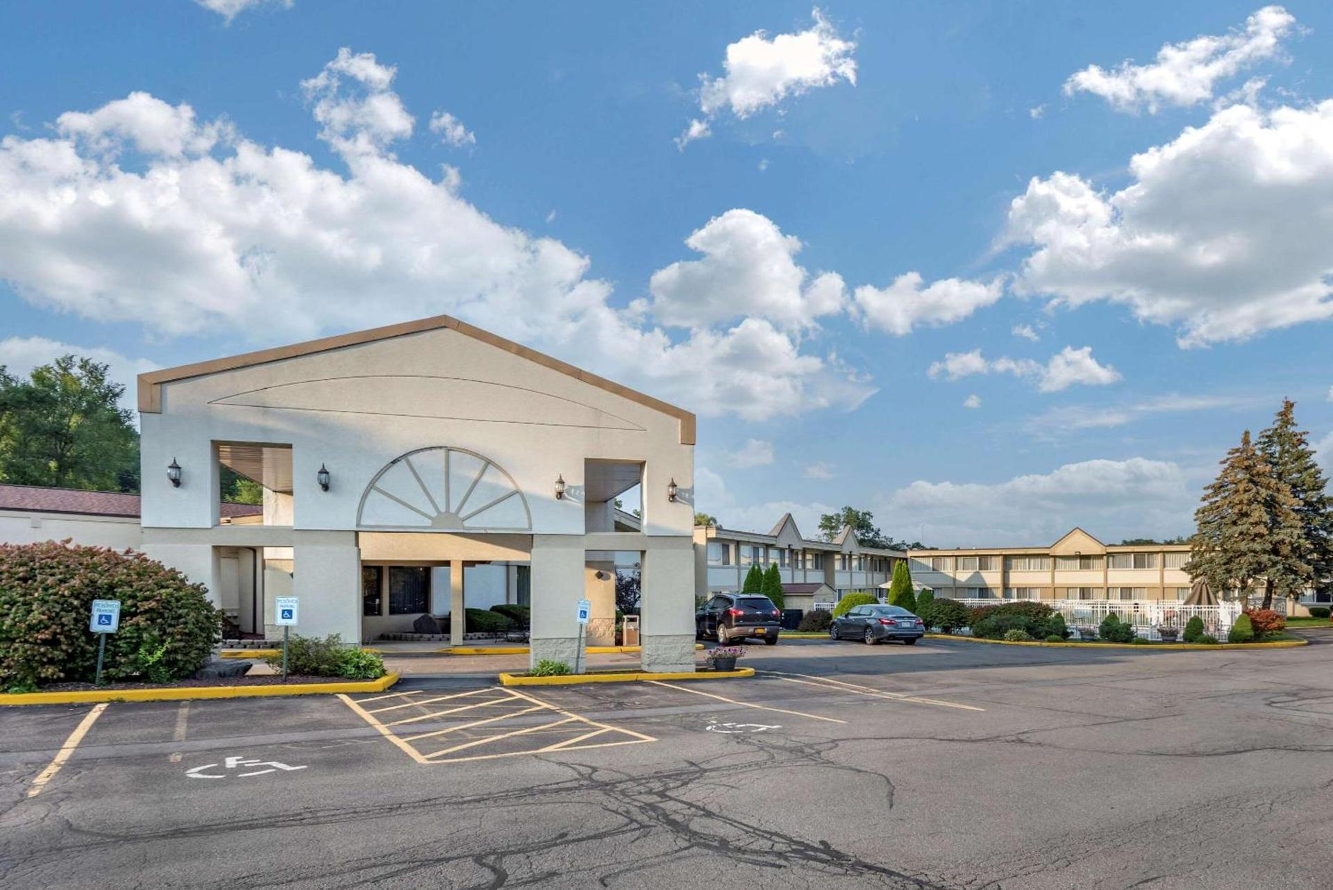 Quality Inn & Suites Vestal Binghamton near University — hotel in Vestal