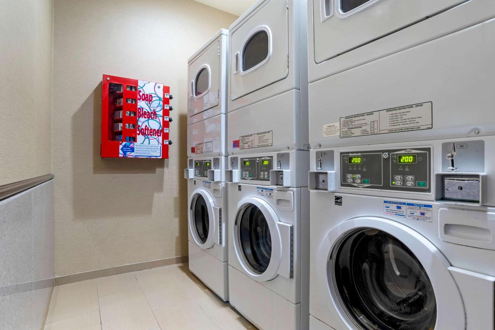Comfort Suites Alexandria North photo 30