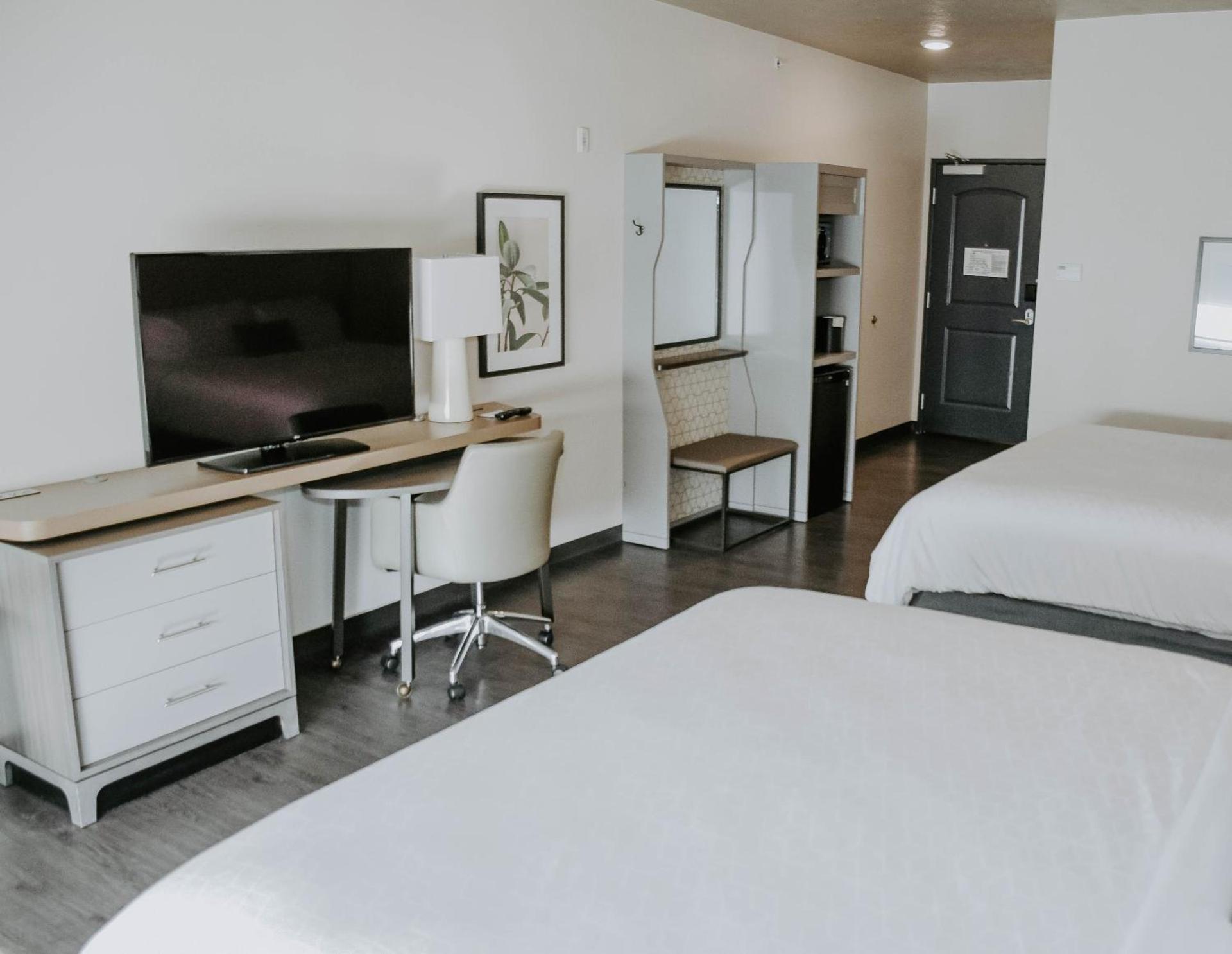 Holiday Inn Omaha Downtown - Waterpark by IHG photo 17