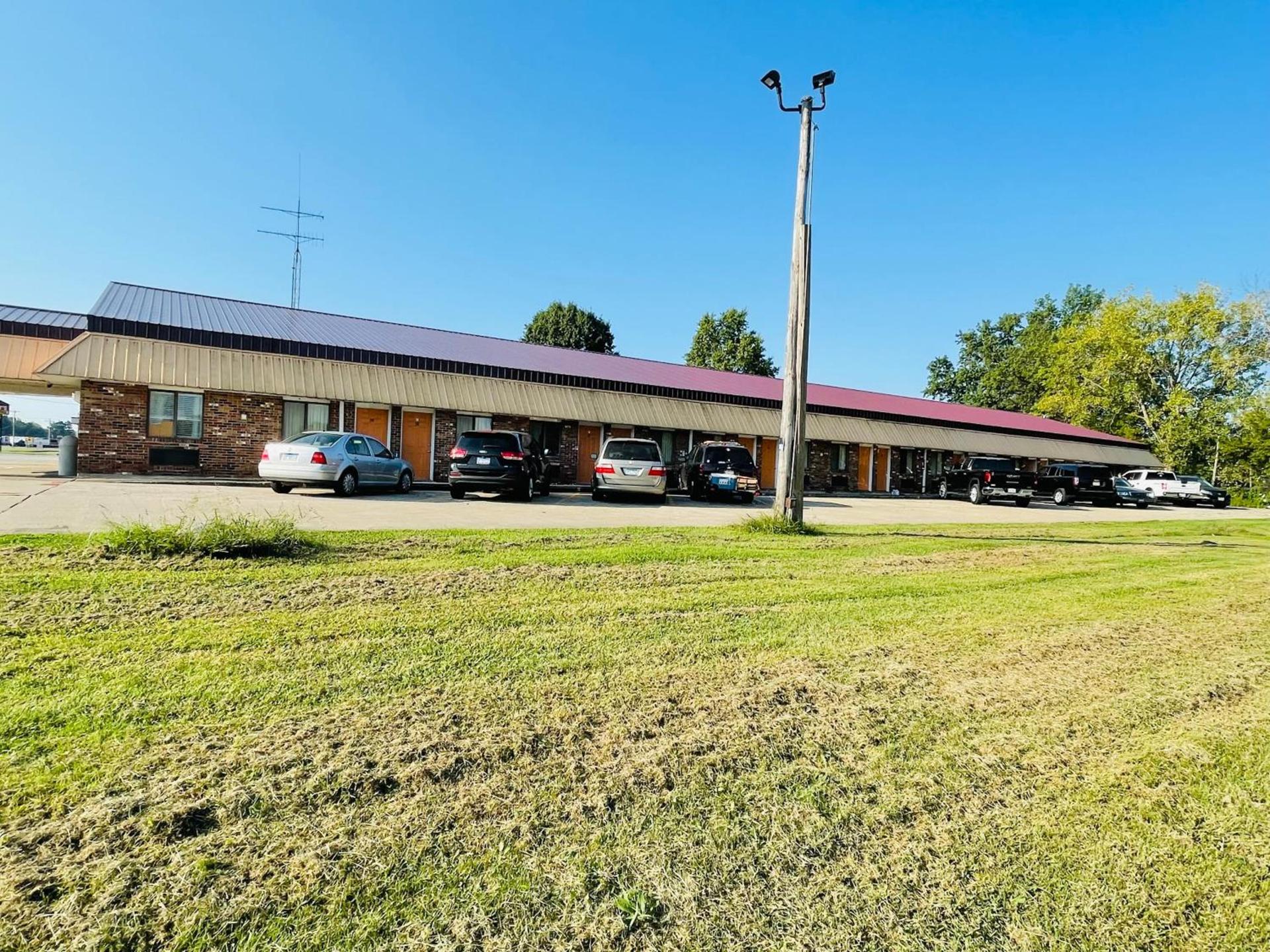 Budget Host Inn photo 48