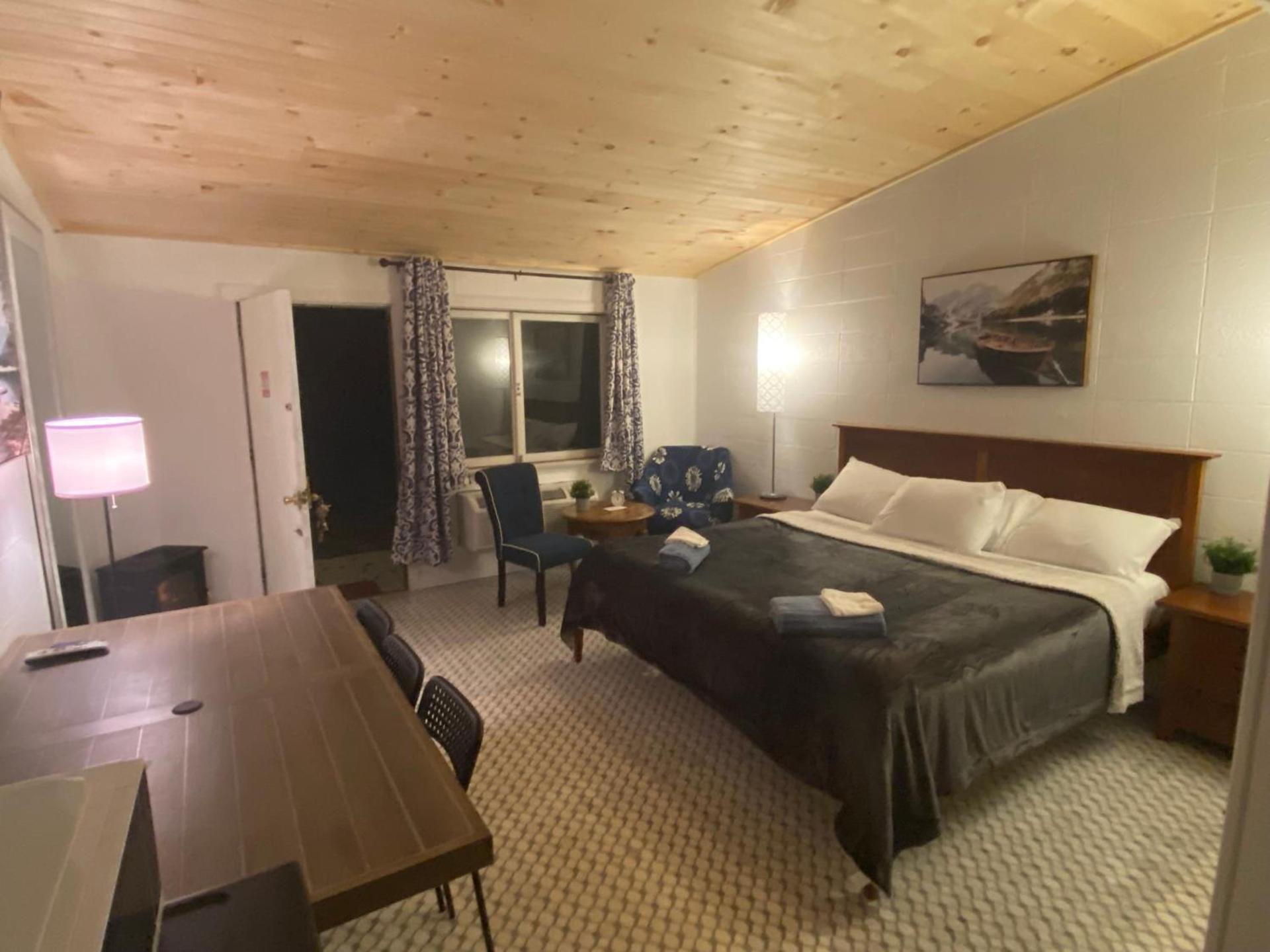 Sussex Motel photo 3
