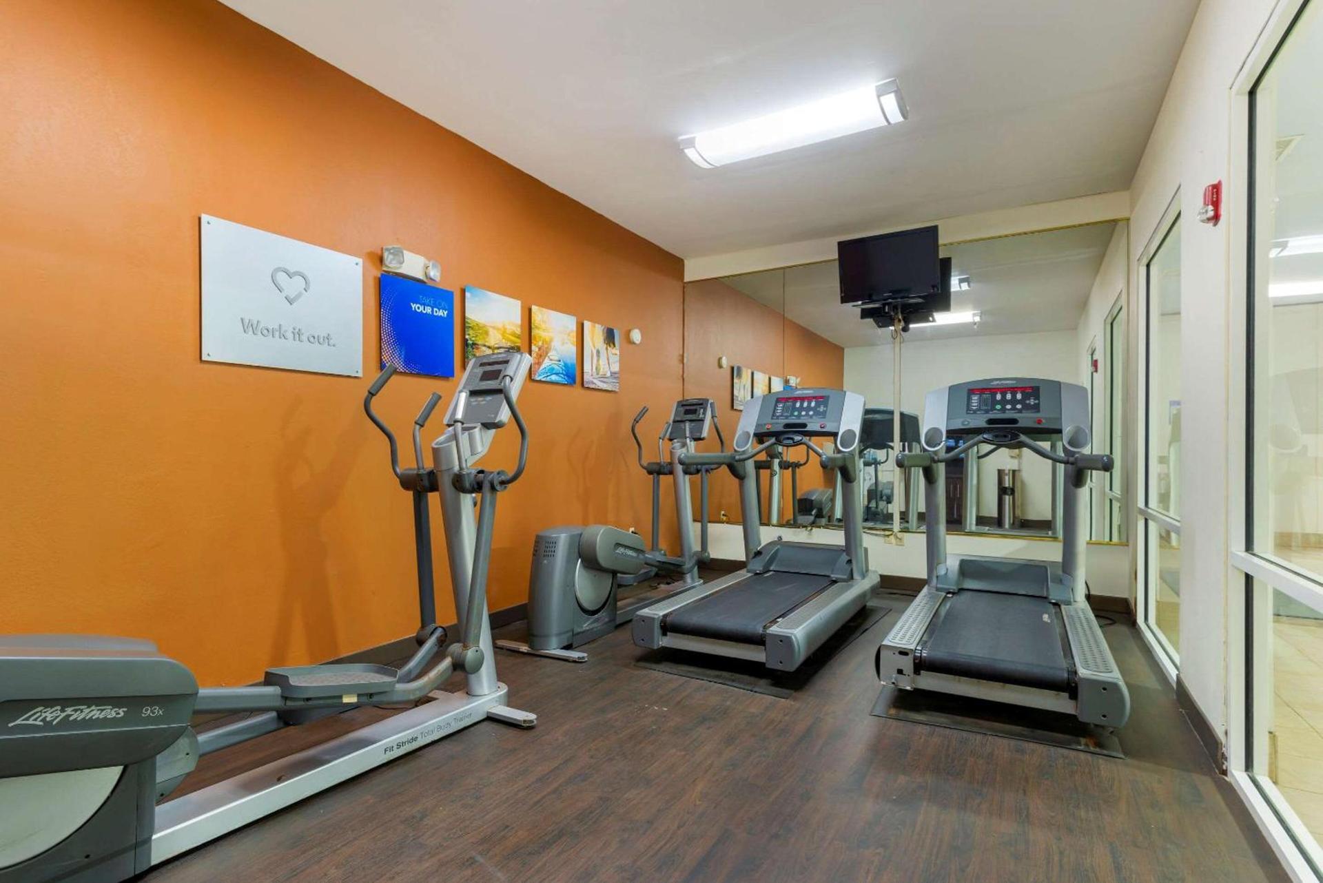 Comfort Suites Milledgeville photo 8