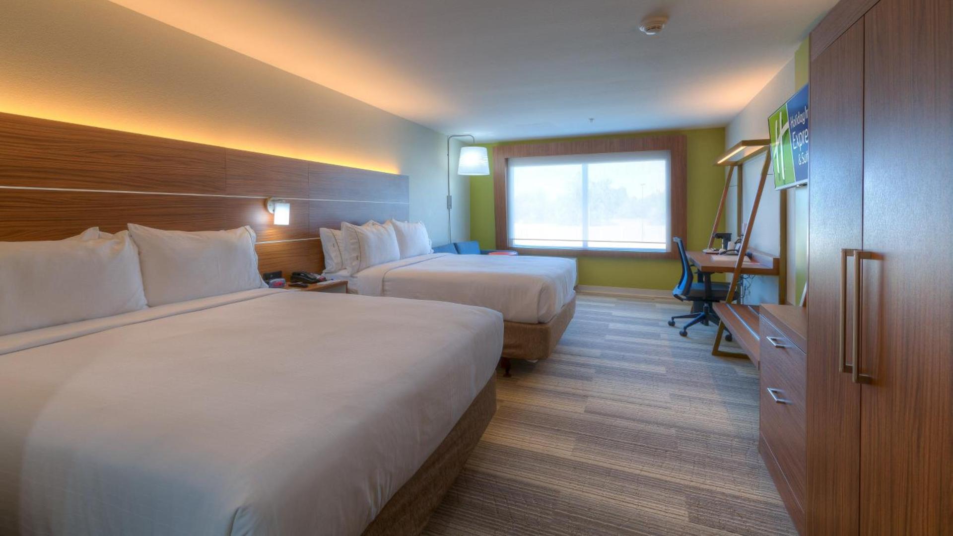 Holiday Inn Express & Suites Tulsa Midtown by IHG photo 47