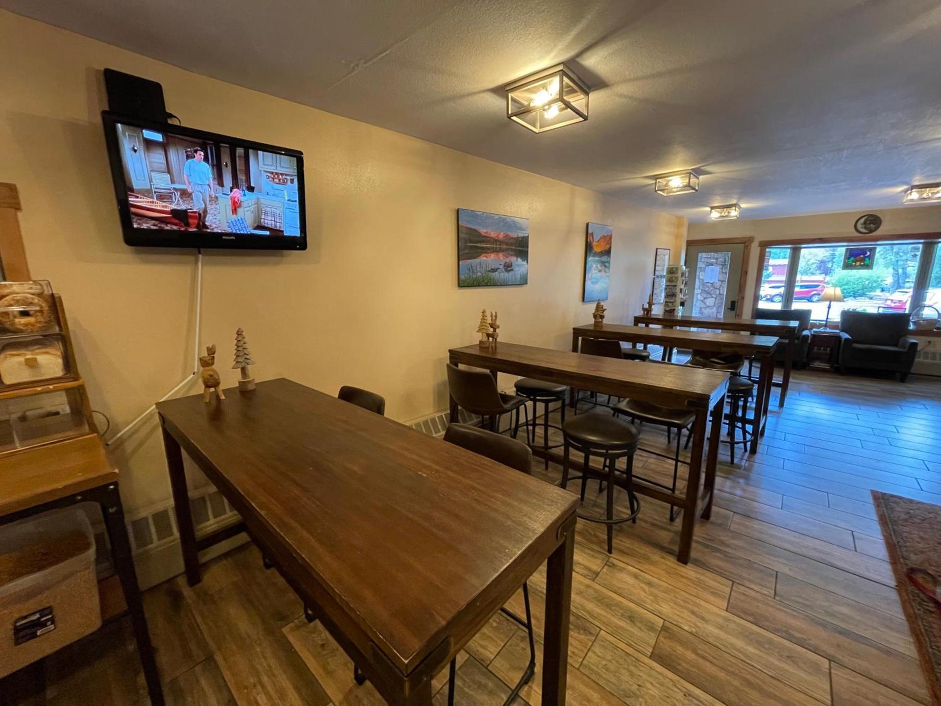 Silver Moon Inn photo 11