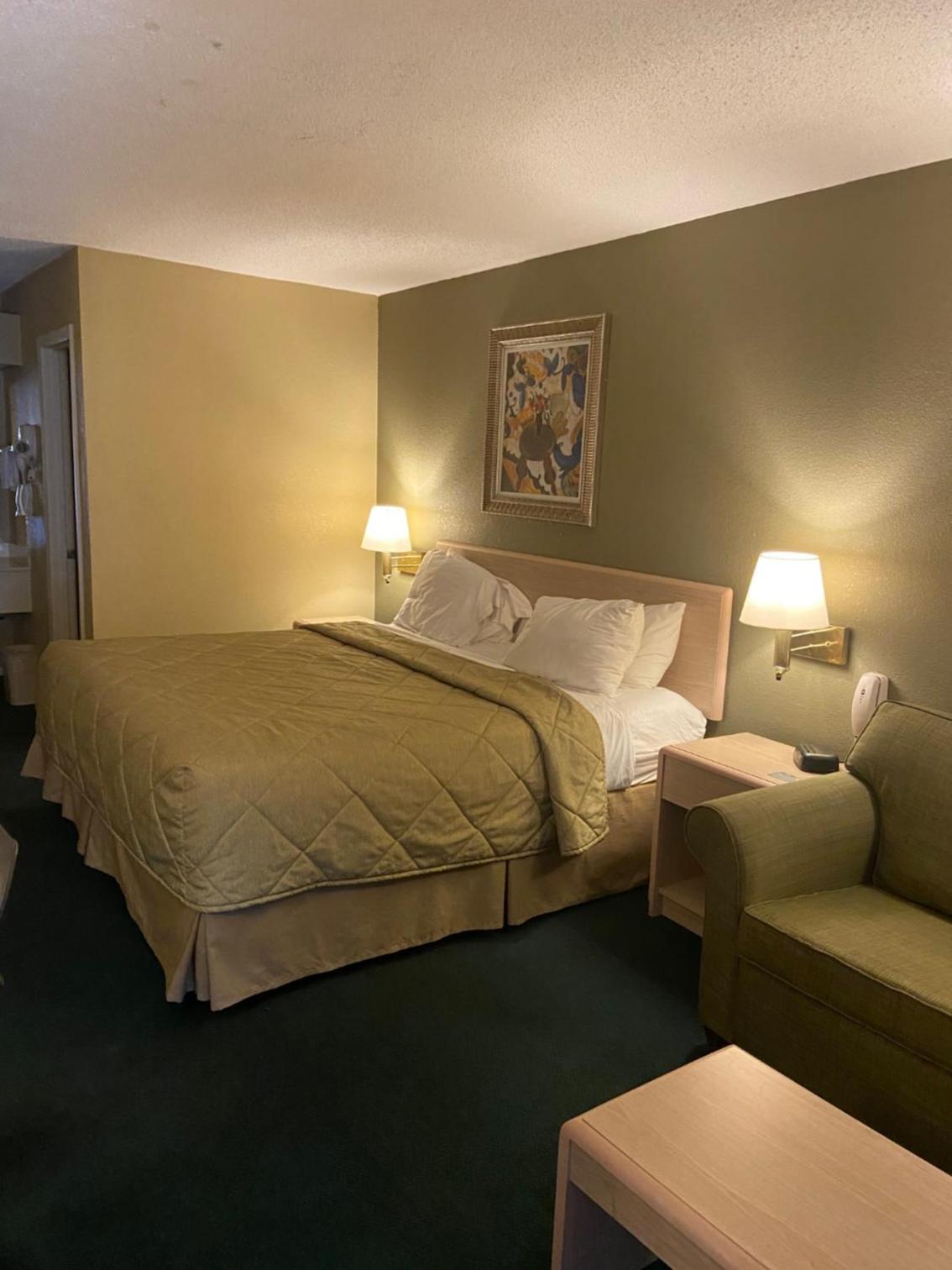 Americas Best Value Inn (Meridian) photo 9