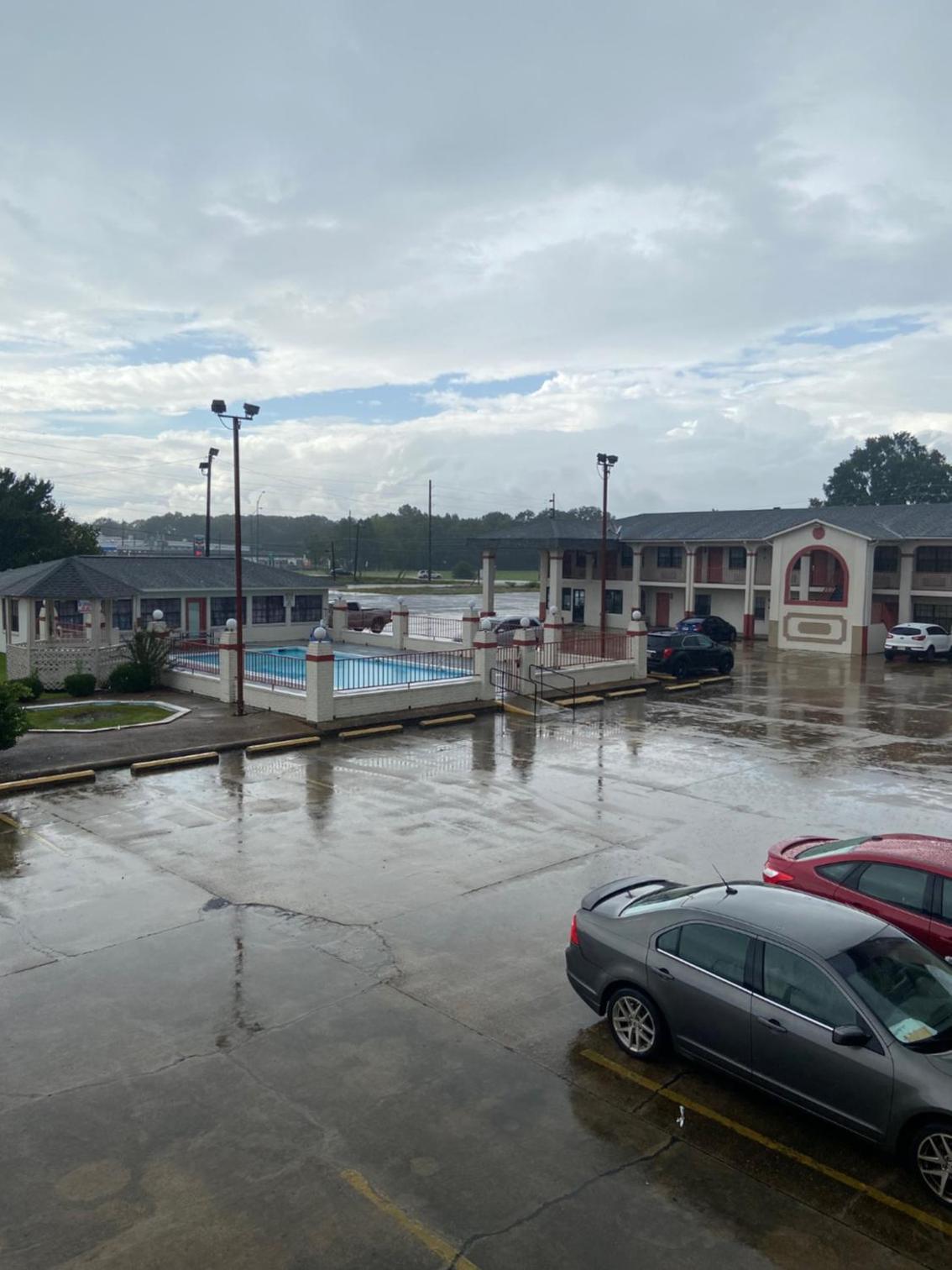 Americas Best Value Inn (Meridian) photo 17