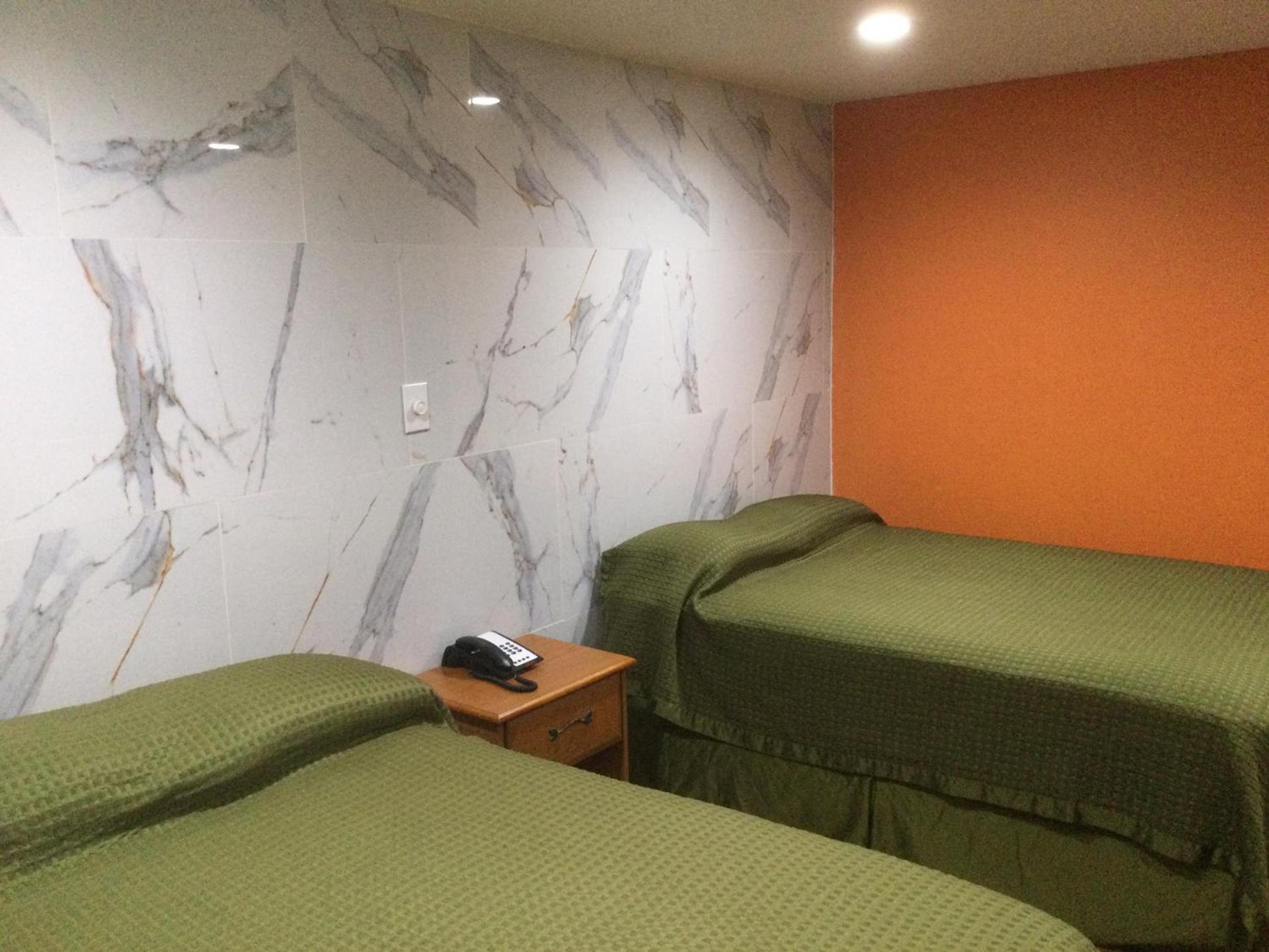 Americas Express Inn Rocky Mount photo 25