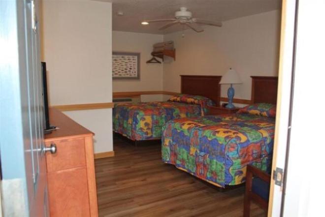 Pony Island Inn photo 6