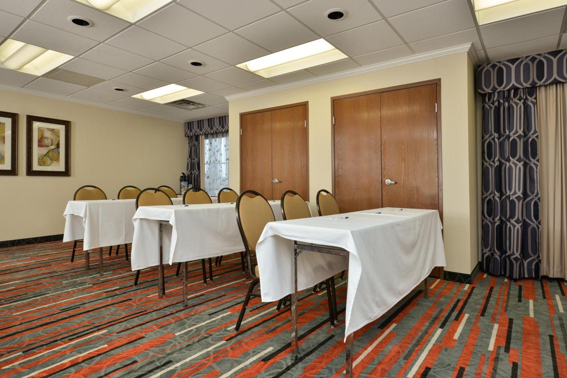 Holiday Inn Express Boston-Milford by IHG photo 33