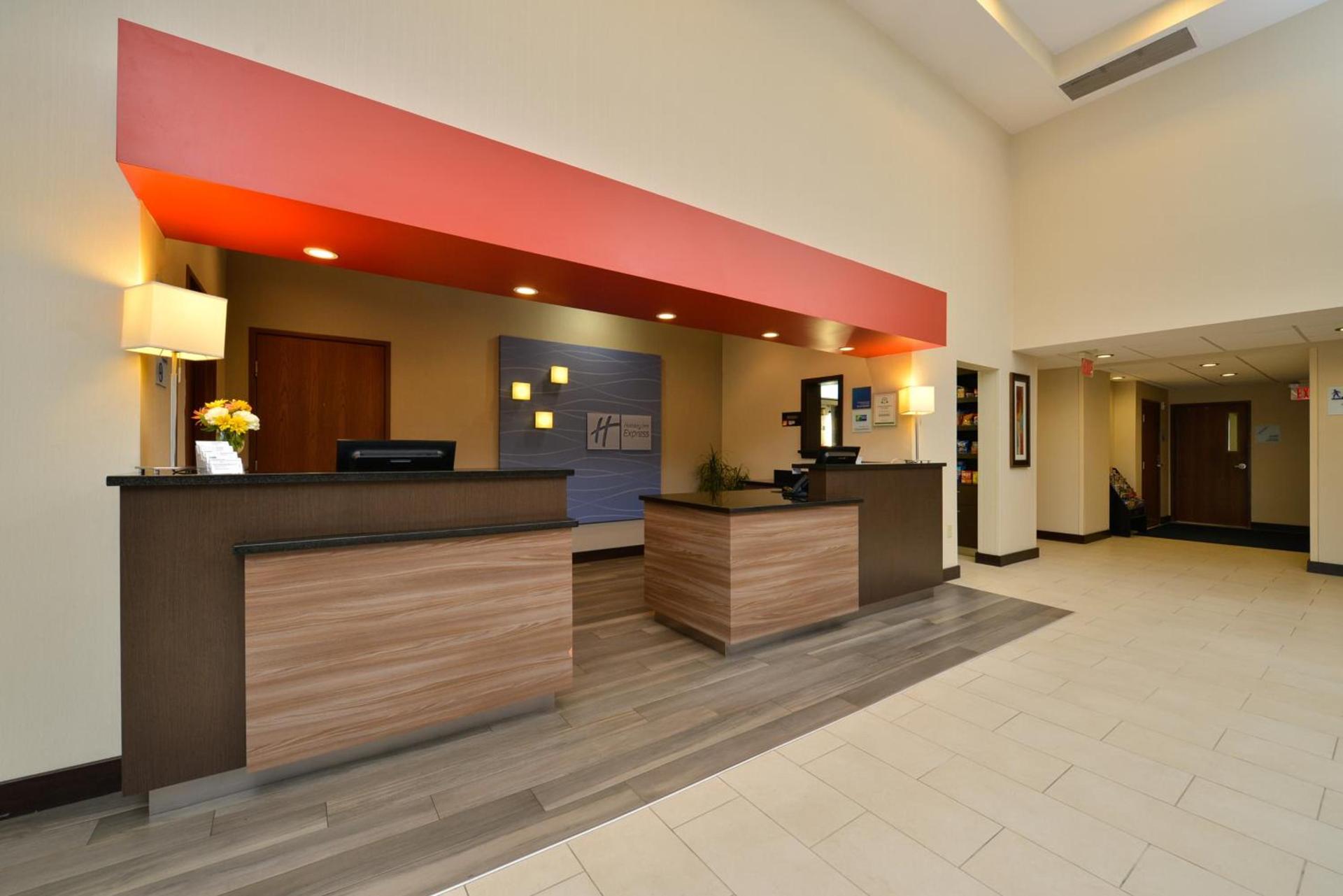 Holiday Inn Express Boston-Milford by IHG photo 34