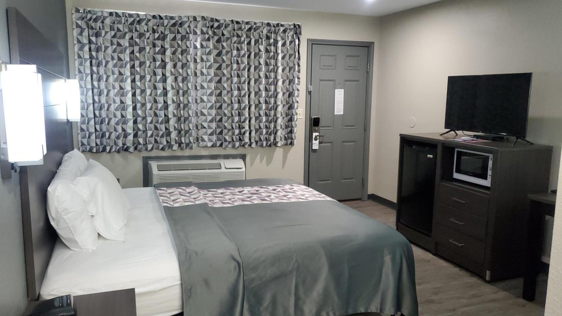 Crescent Park Motel & Suites photo 5