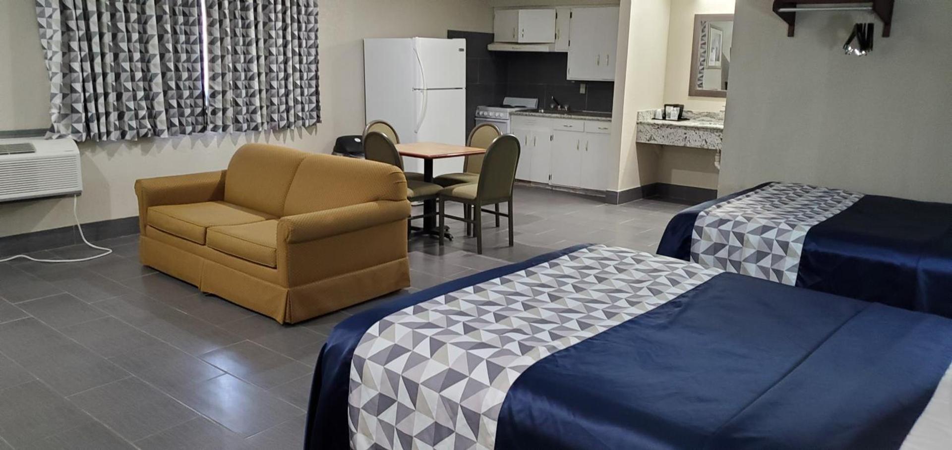Crescent Park Motel & Suites photo 2