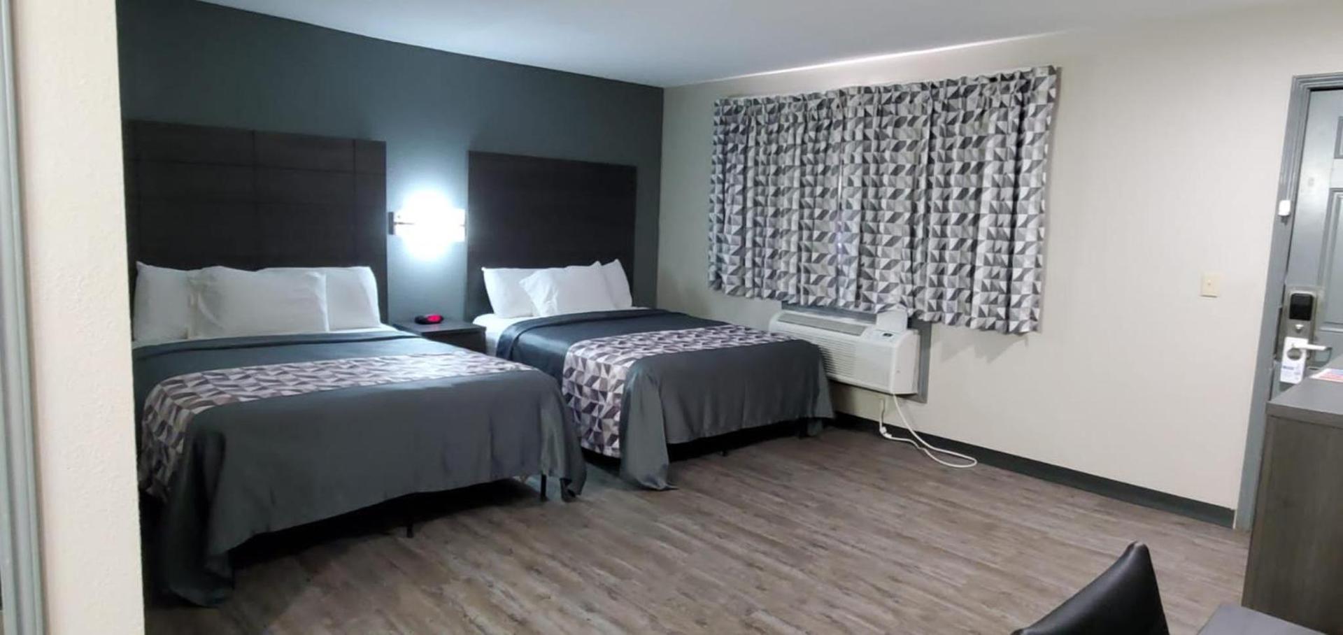Crescent Park Motel & Suites photo 17