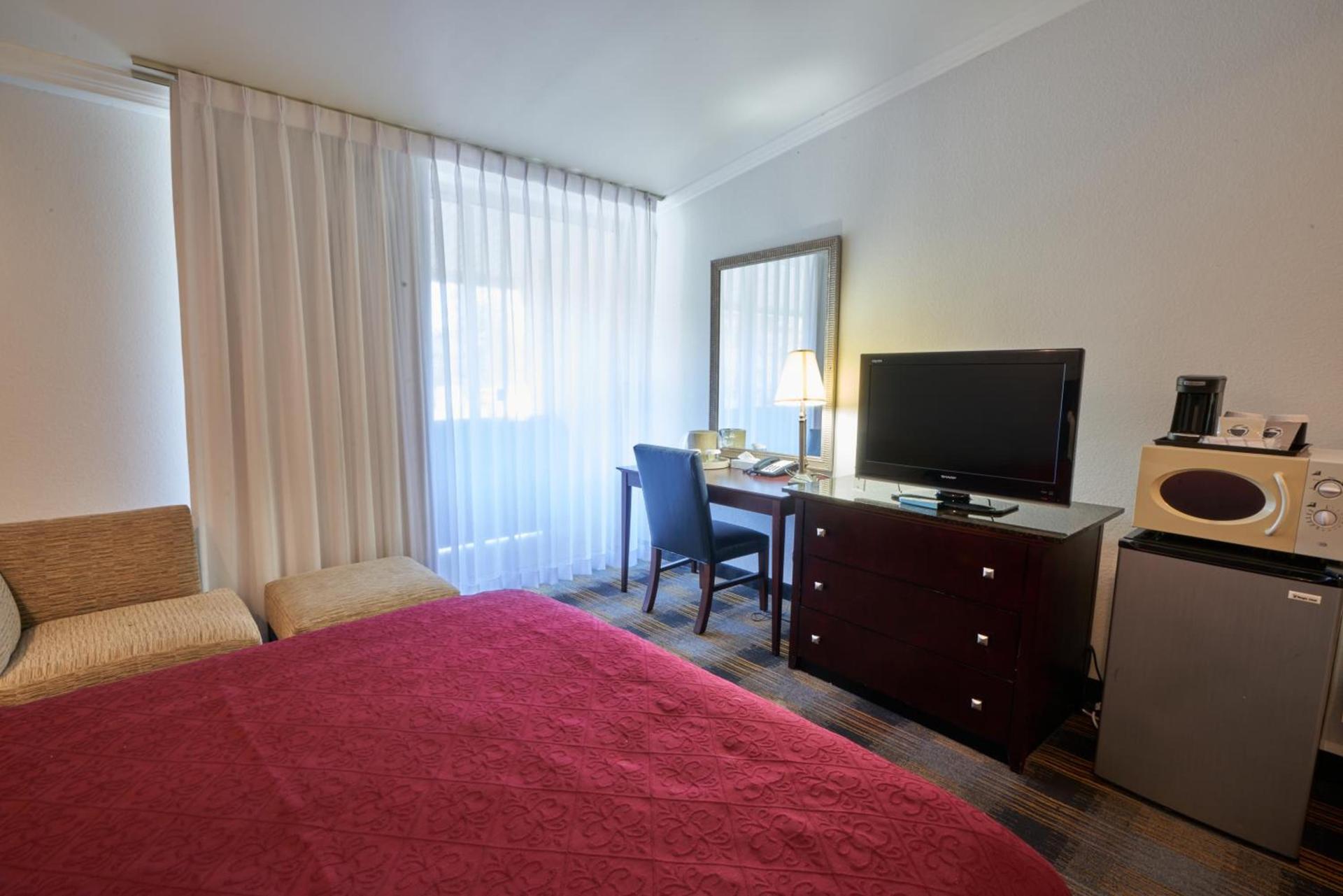 Riverview Inn & Suites photo 21