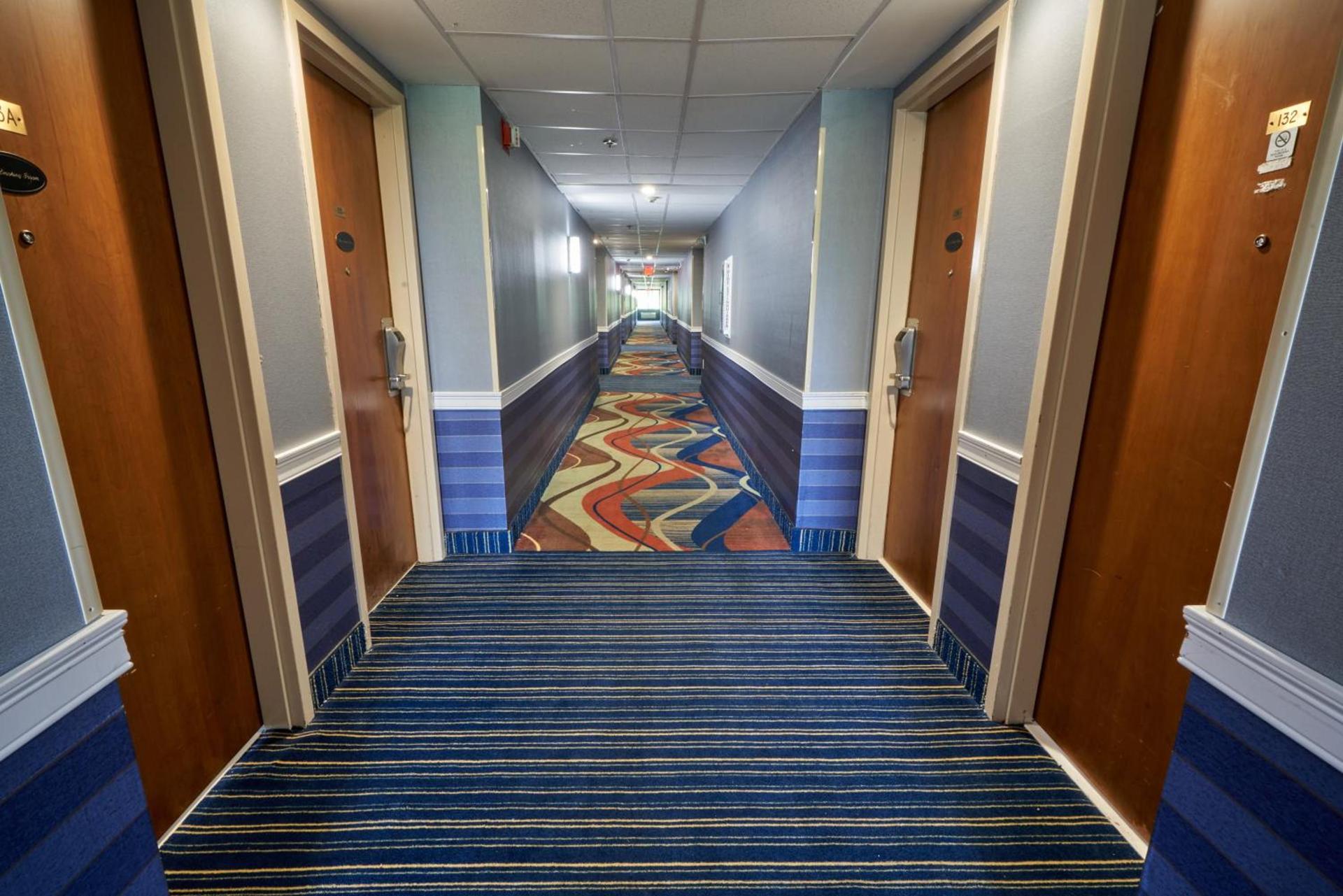 Riverview Inn & Suites photo 28
