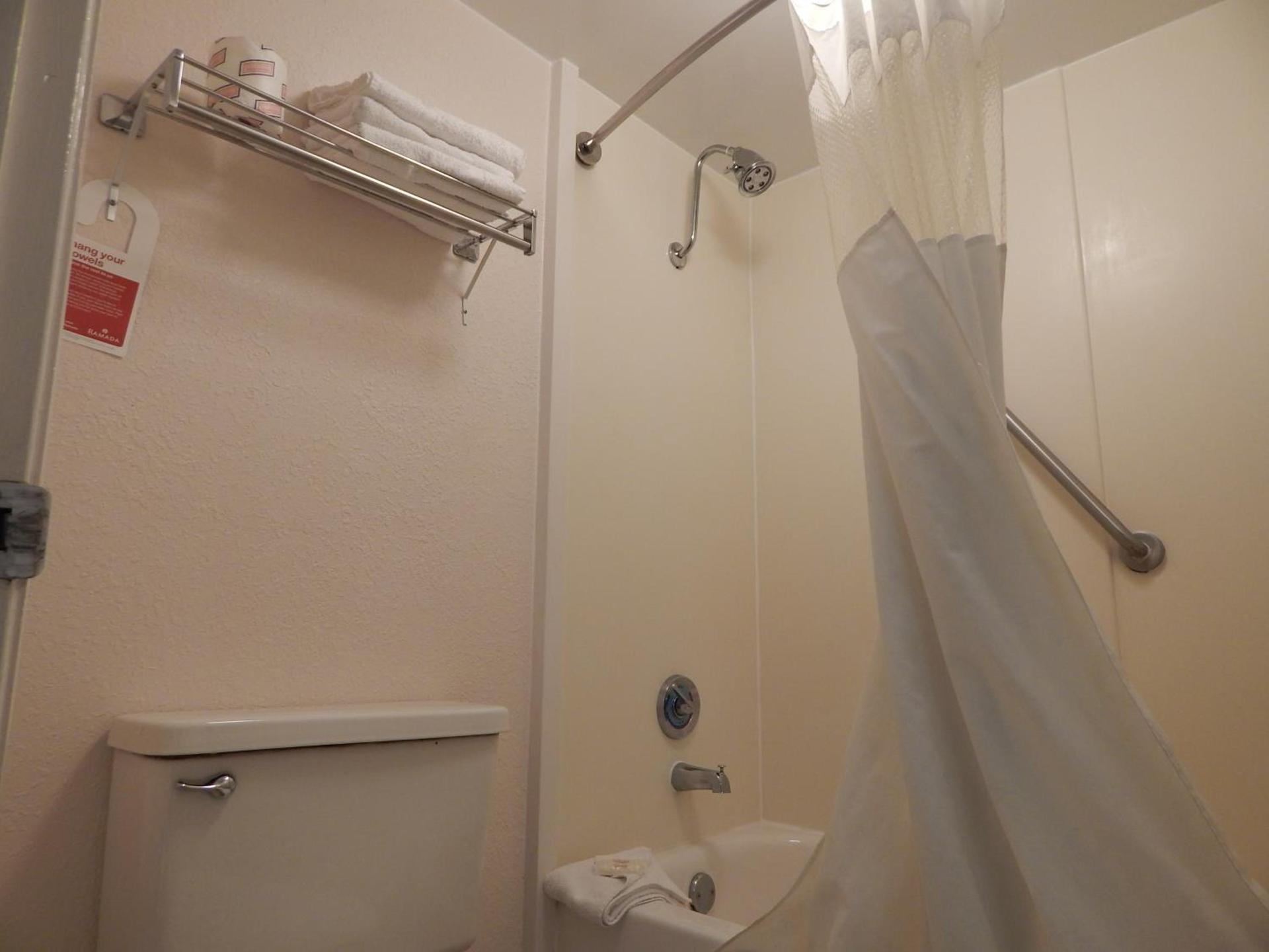 Ramada by Wyndham Altamonte Springs Near I-4 photo 31