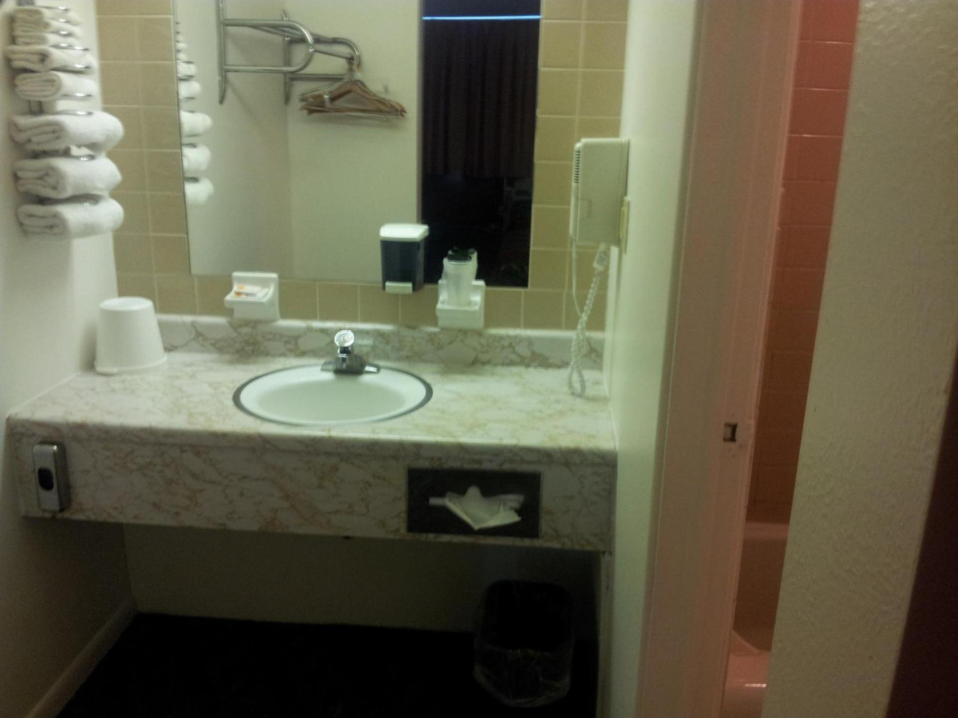 Indian Head Motel photo 5