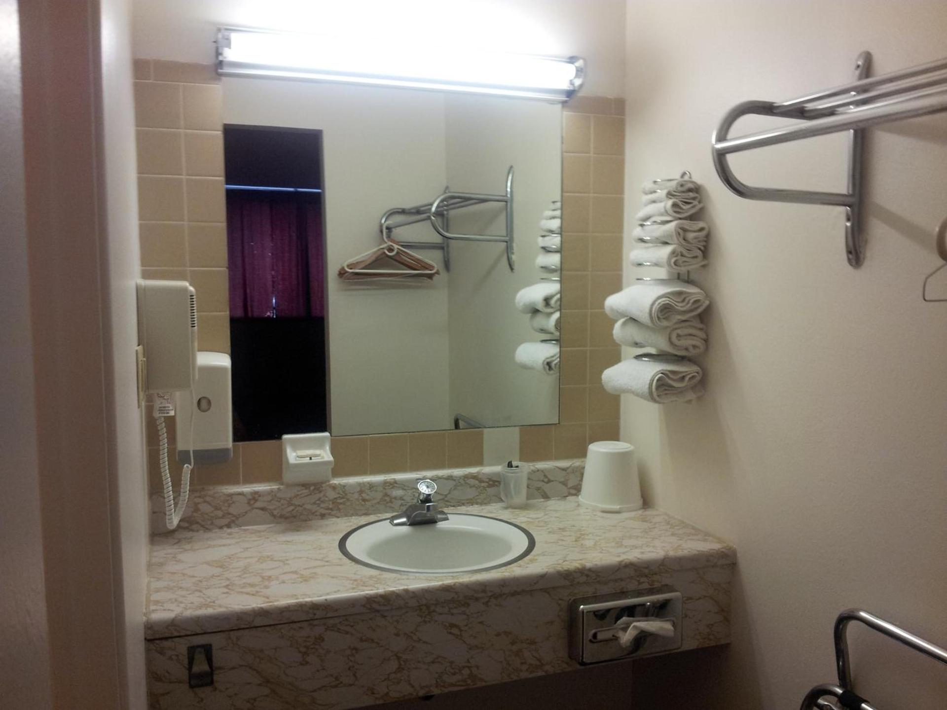 Indian Head Motel photo 6