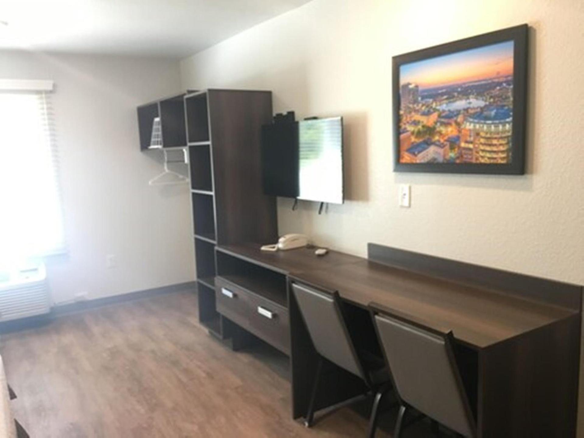 Woodspring Suites Orlando International Drive photo 20