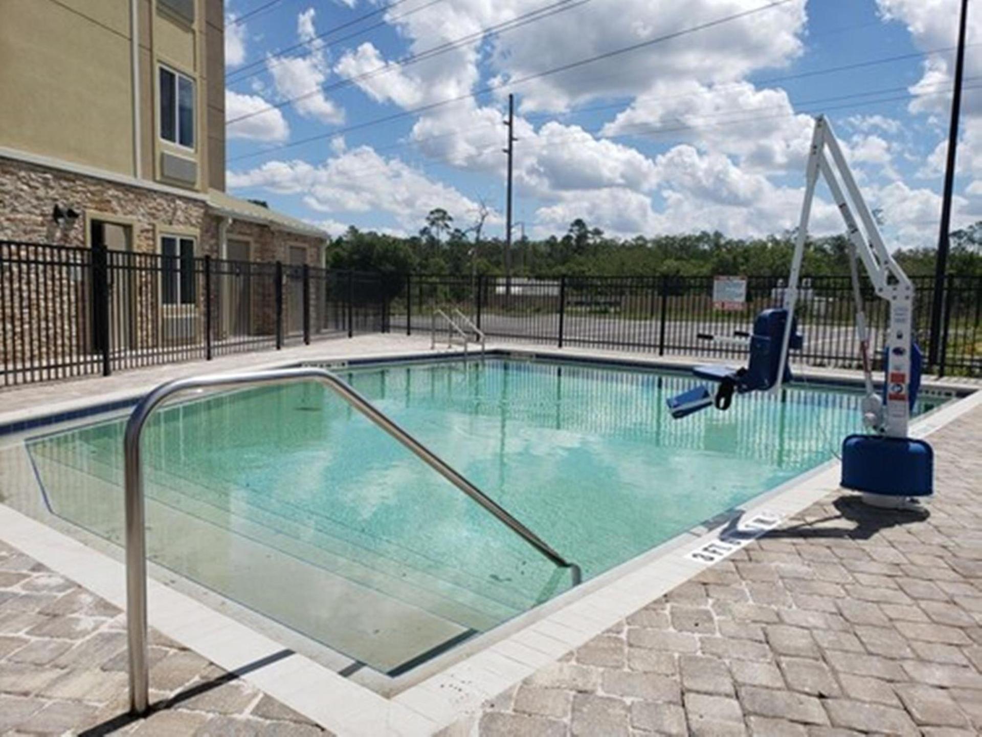 Woodspring Suites Orlando International Drive photo 14