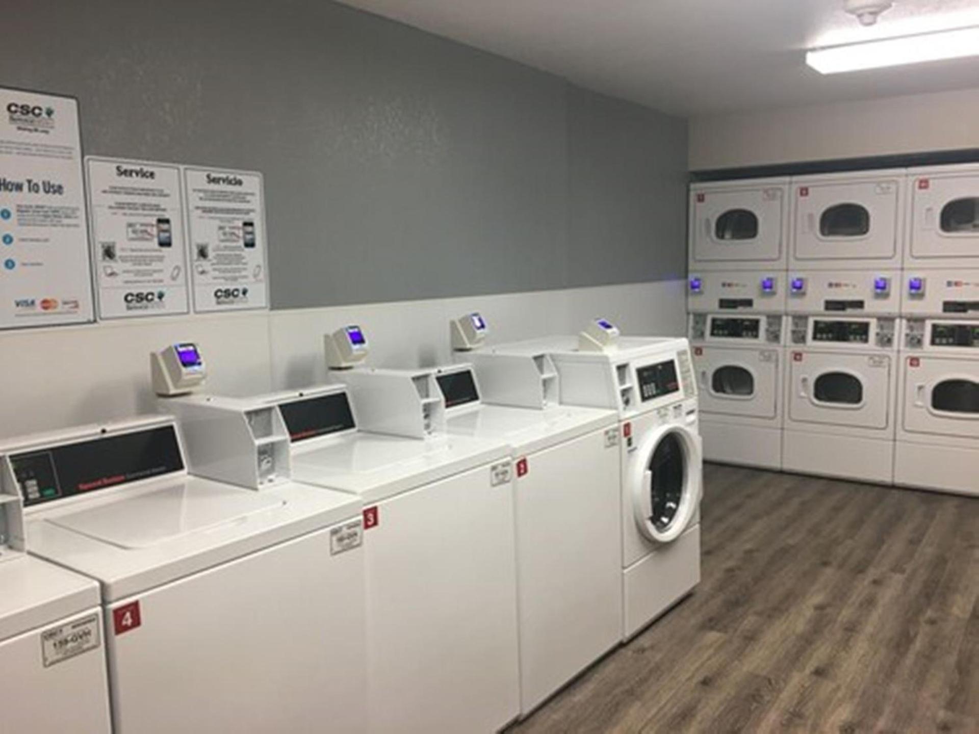 Woodspring Suites Orlando International Drive photo 23