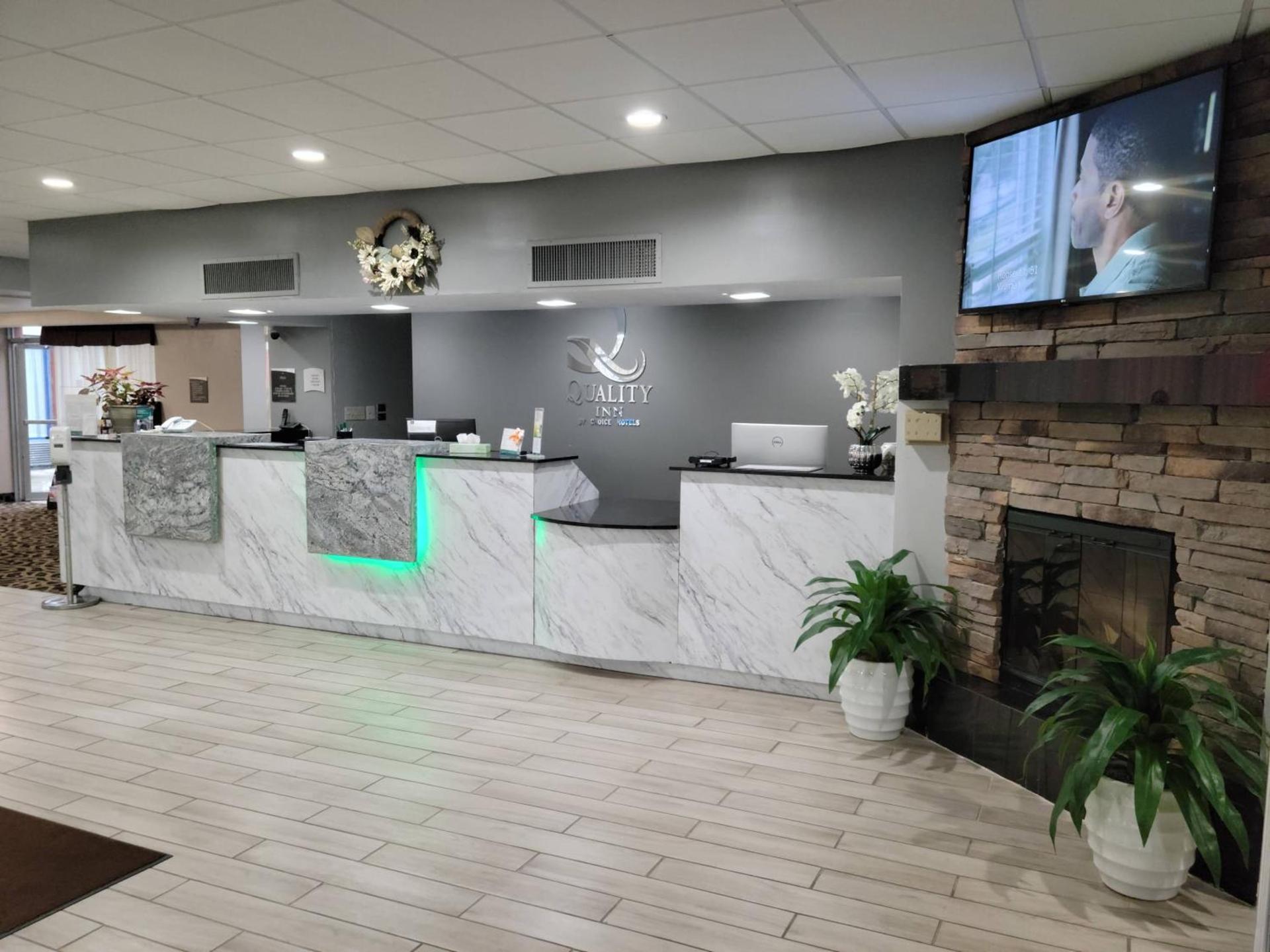 Quality Inn Terre Haute University Area photo 19