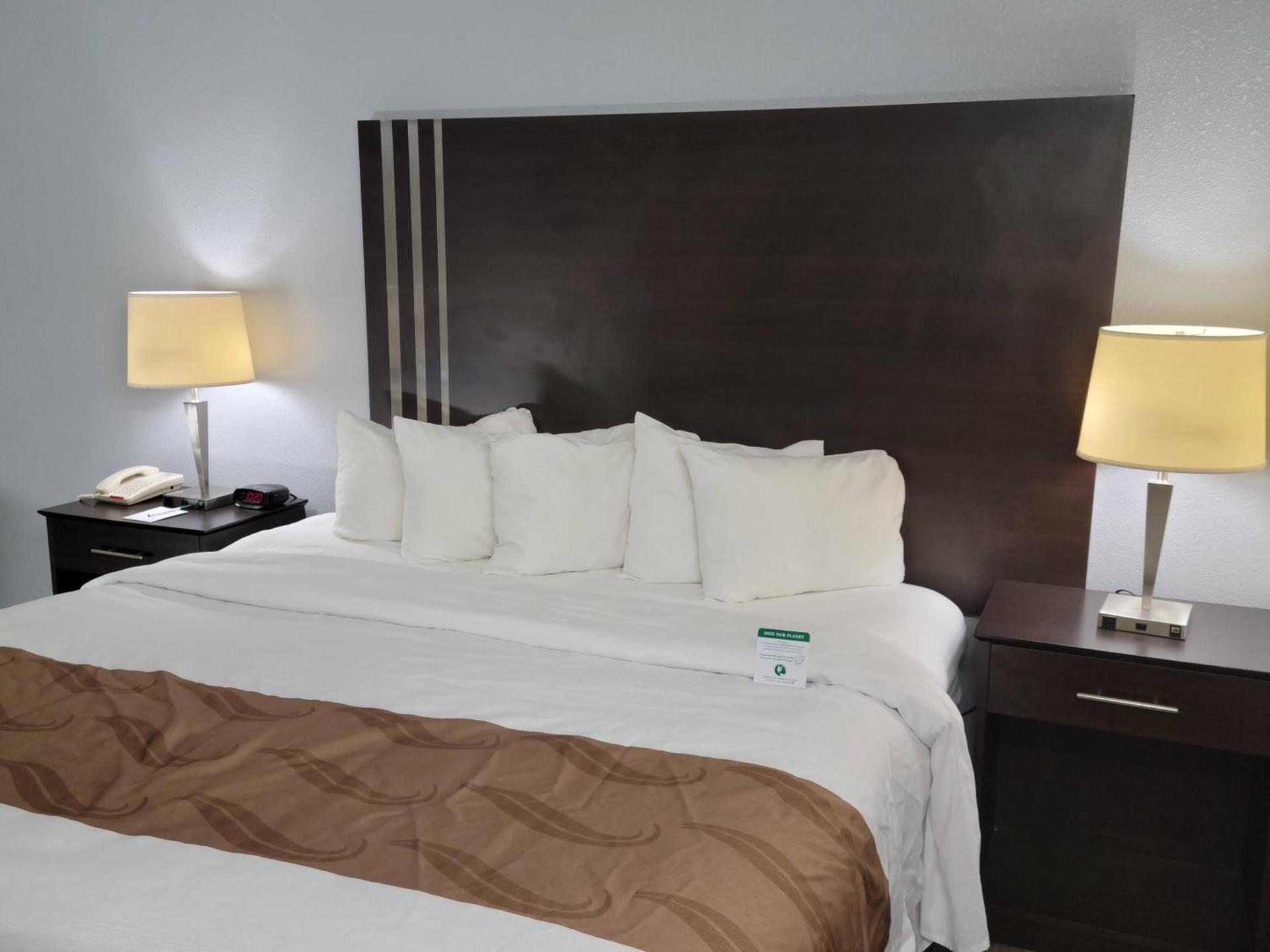 Quality Inn Terre Haute University Area photo 26