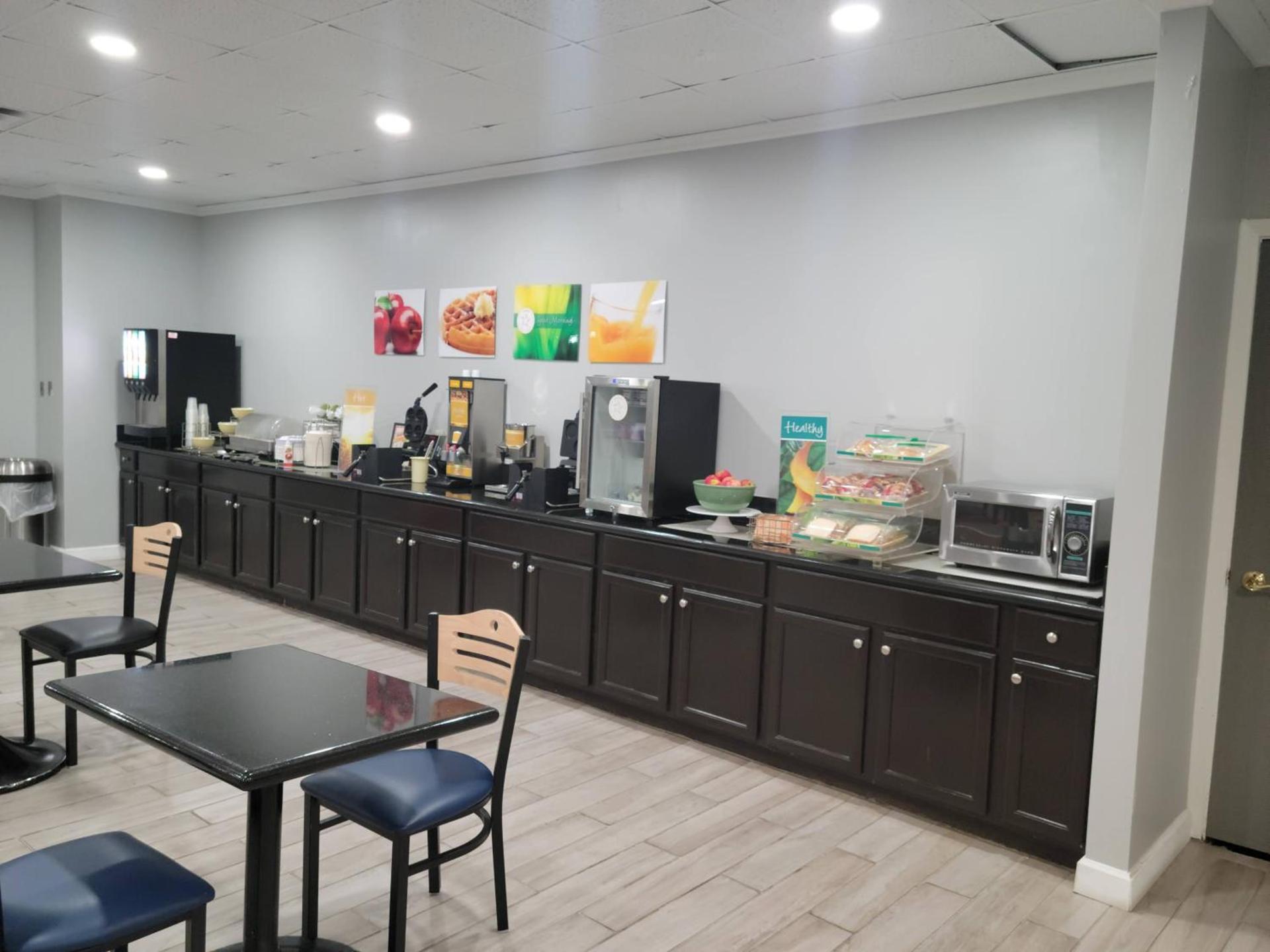 Quality Inn Terre Haute University Area photo 7