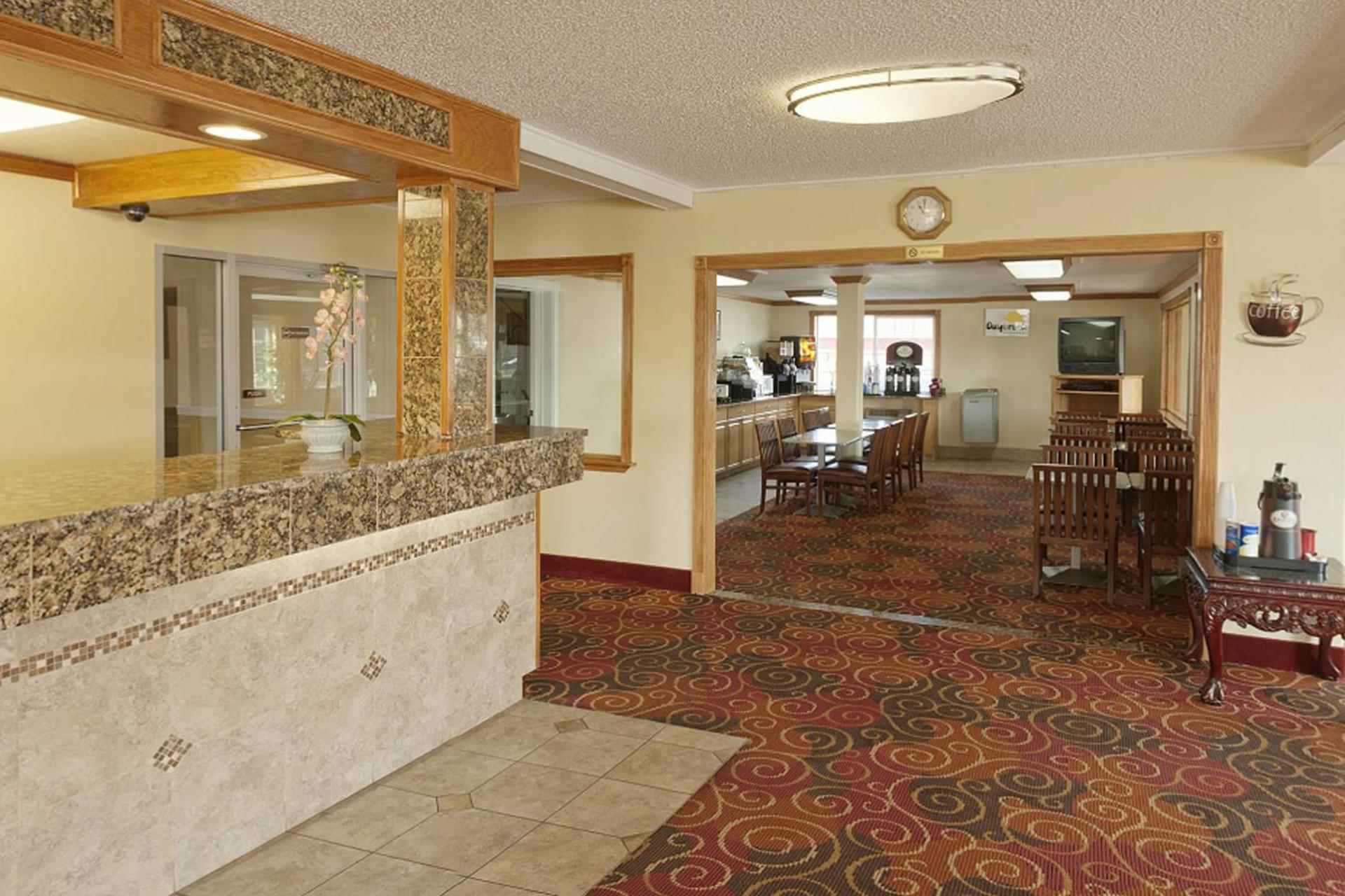 Days Inn by Wyndham Yakima photo 29